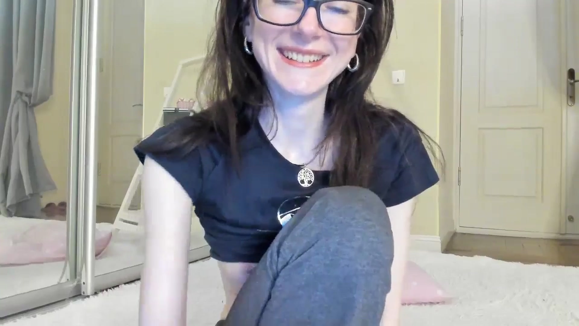 Gallery image thumbnail from Baby_Jewel's myfreecams stream on, 11/27/2024, 15:03 image 9 of 20