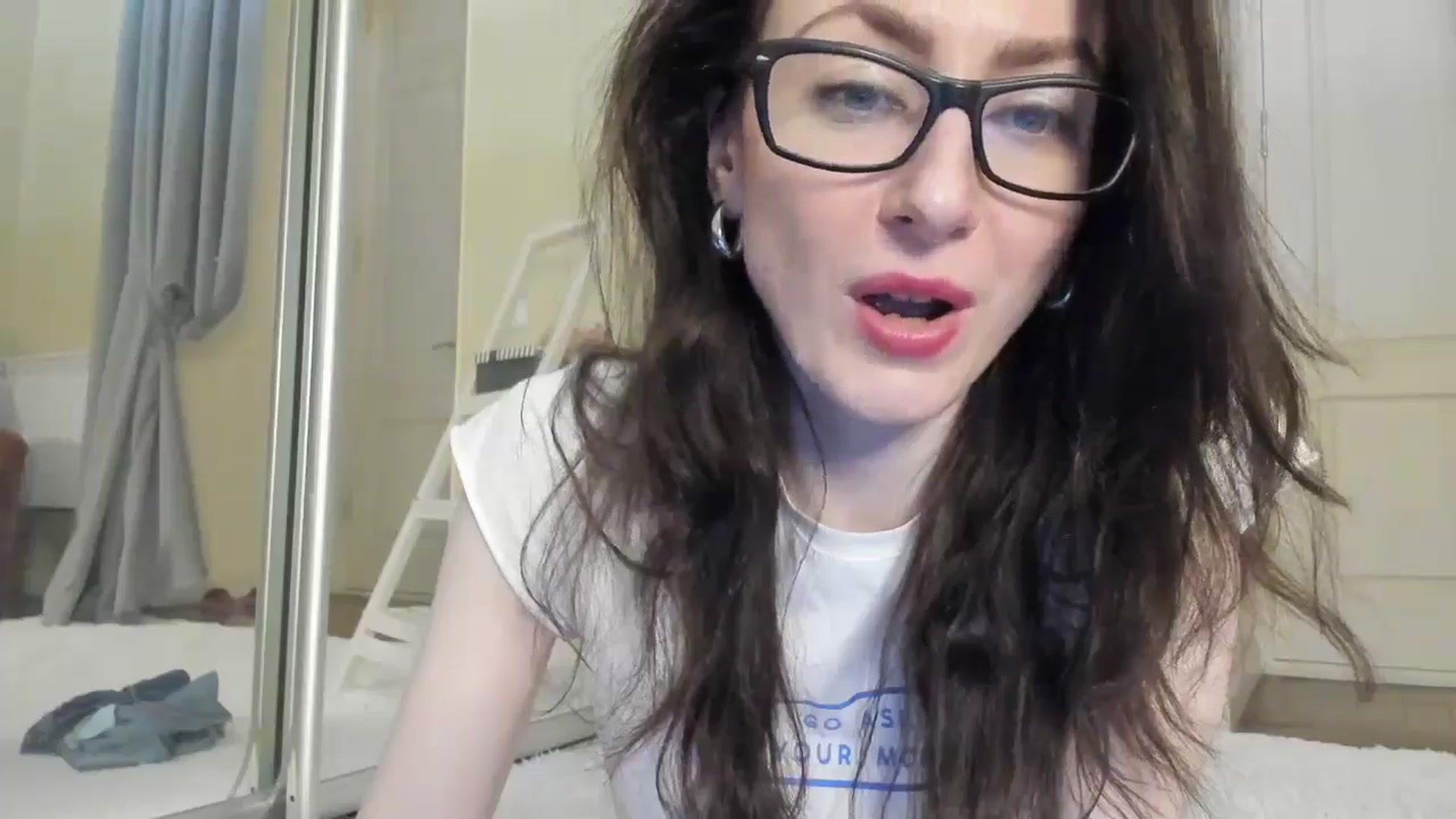 Gallery image thumbnail from Baby_Jewel's myfreecams stream on, 12/03/2024, 14:07 image 9 of 20