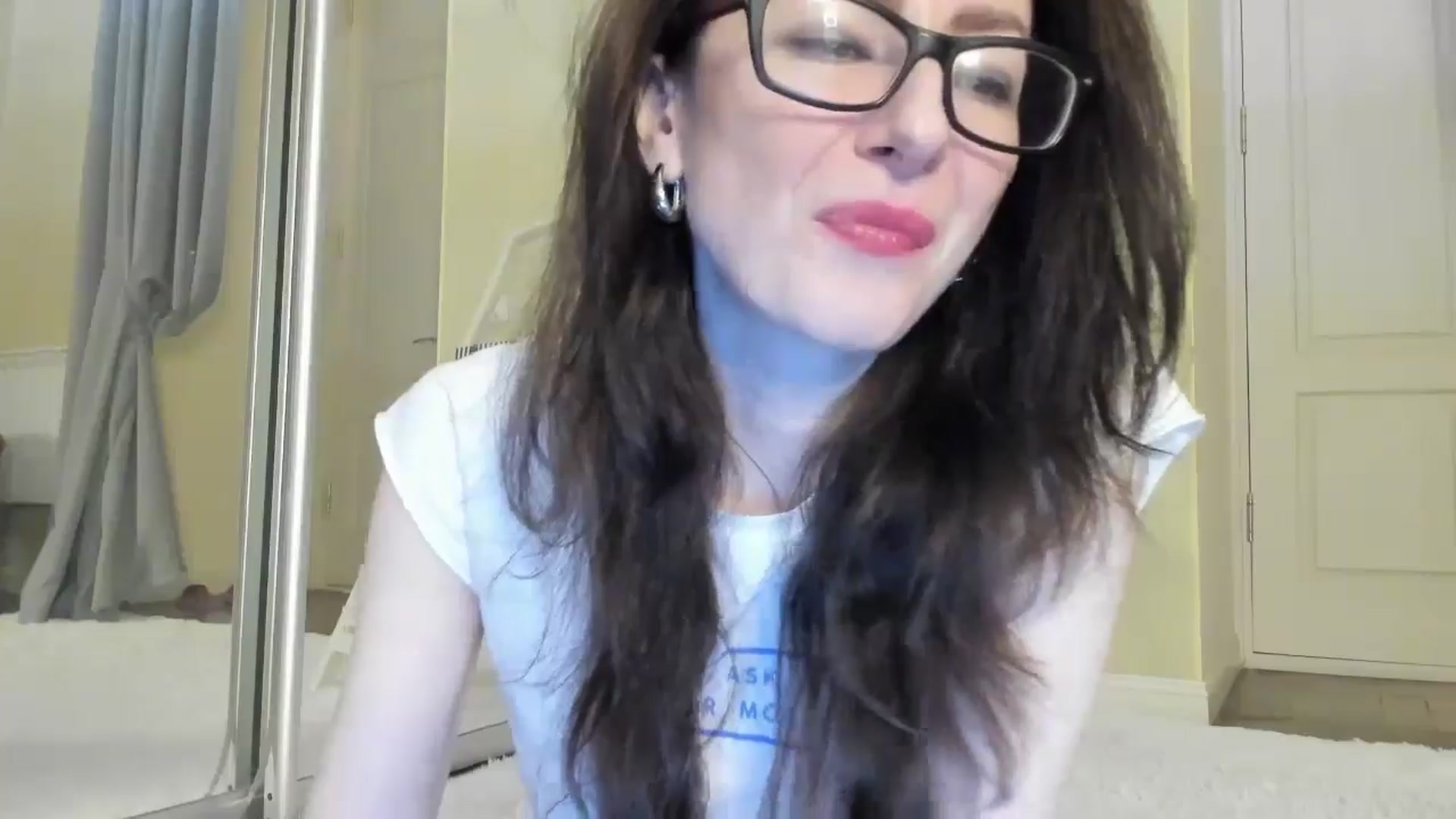Gallery image thumbnail from Baby_Jewel's myfreecams stream on, 12/03/2024, 14:07 image 2 of 20
