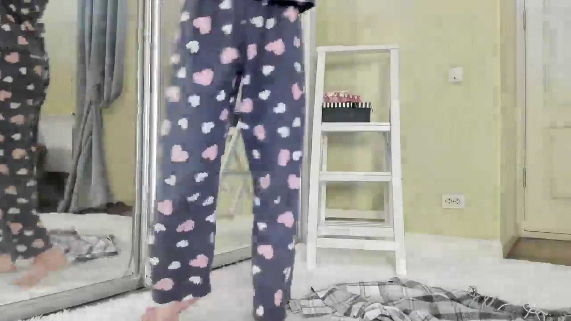 Gallery image thumbnail from Baby_Jewel's myfreecams stream on, 12/04/2024, 13:48 image 20 of 20