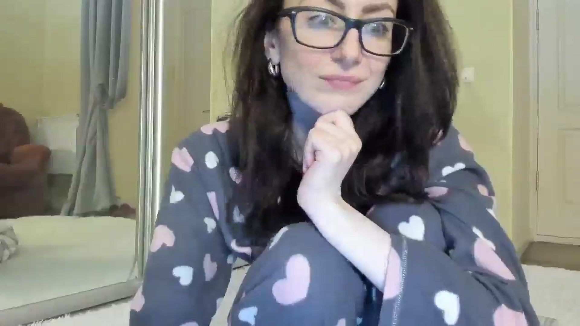 Gallery image thumbnail from Baby_Jewel's myfreecams stream on, 12/04/2024, 15:13 image 2 of 20