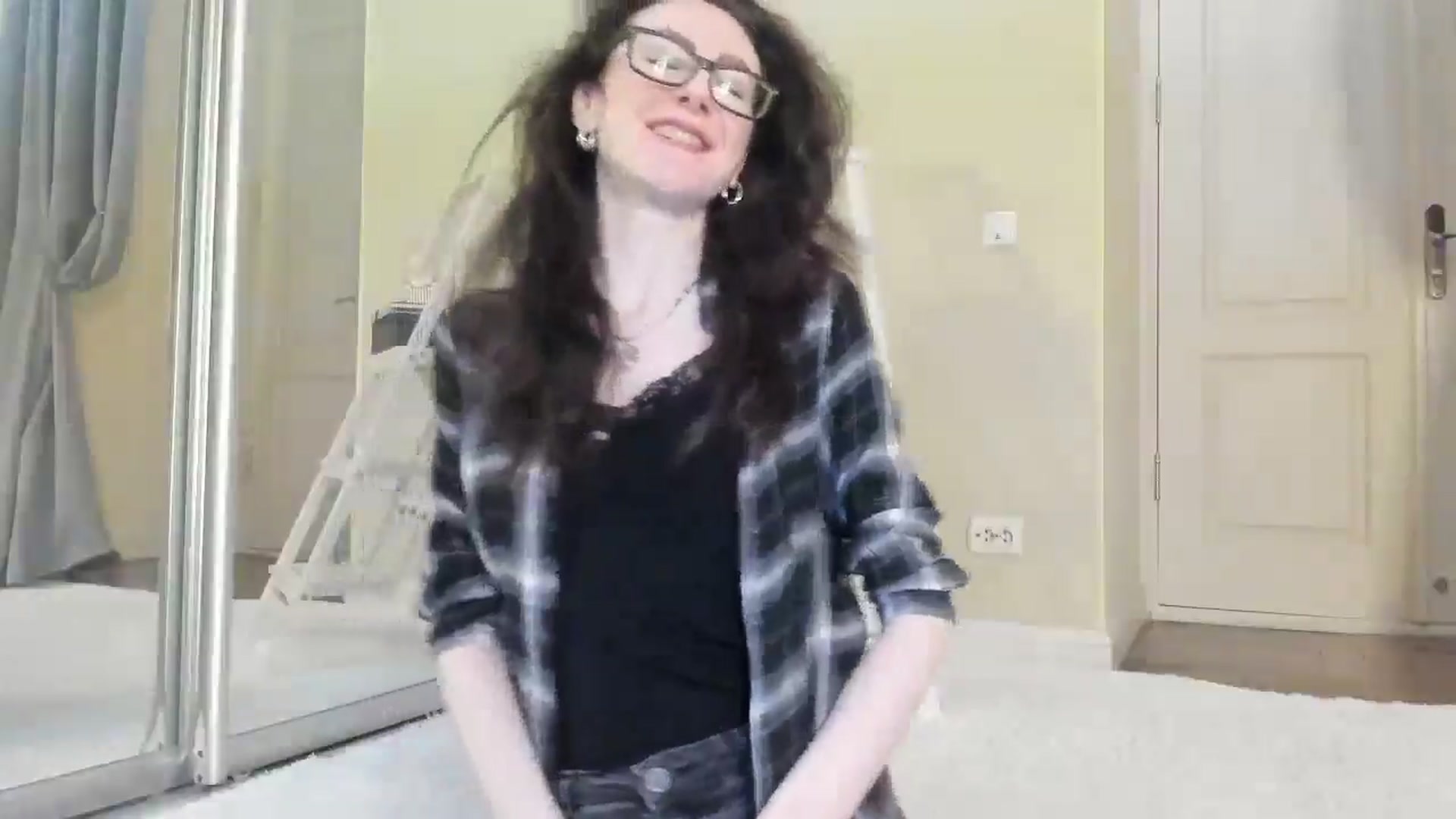 Gallery image thumbnail from Baby_Jewel's myfreecams stream on, 12/06/2024, 10:02 image 20 of 20
