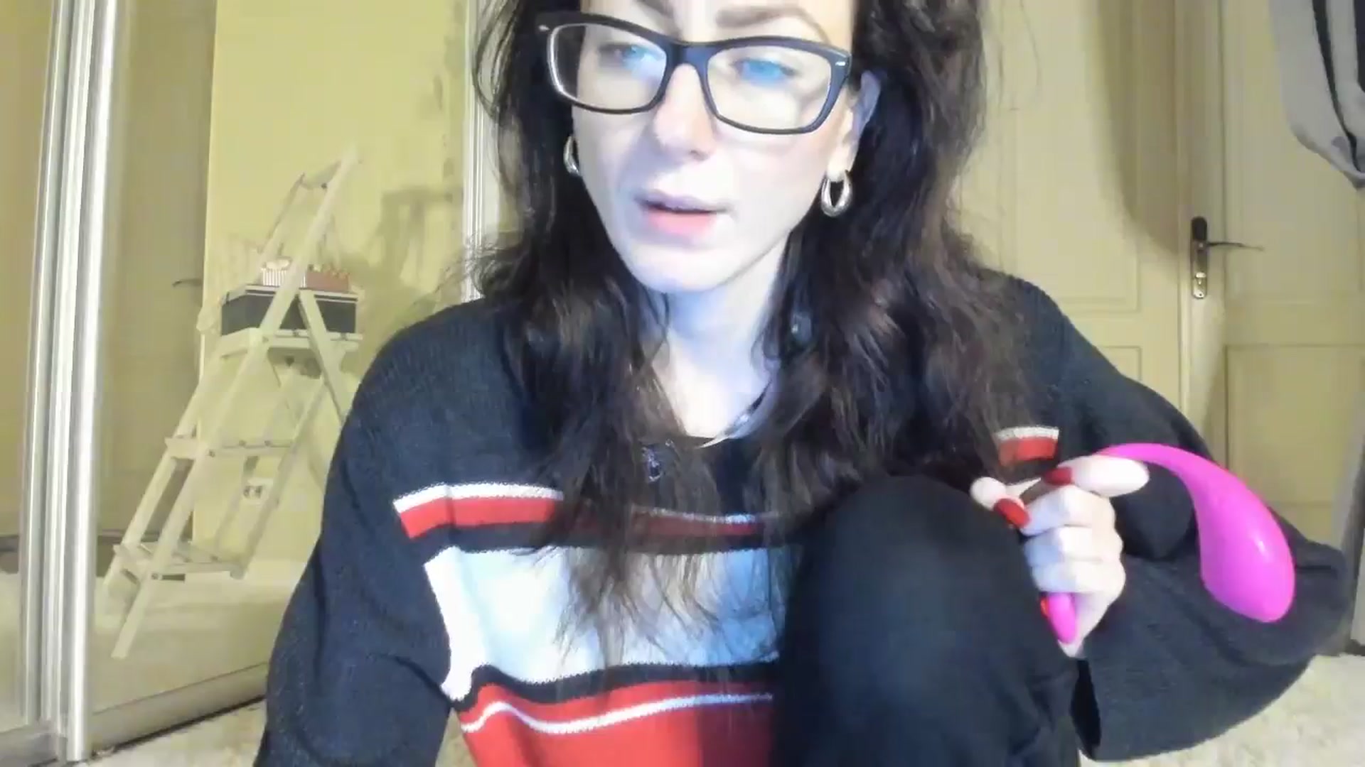 Gallery image thumbnail from Baby_Jewel's myfreecams stream on, 12/07/2024, 09:16 image 3 of 20