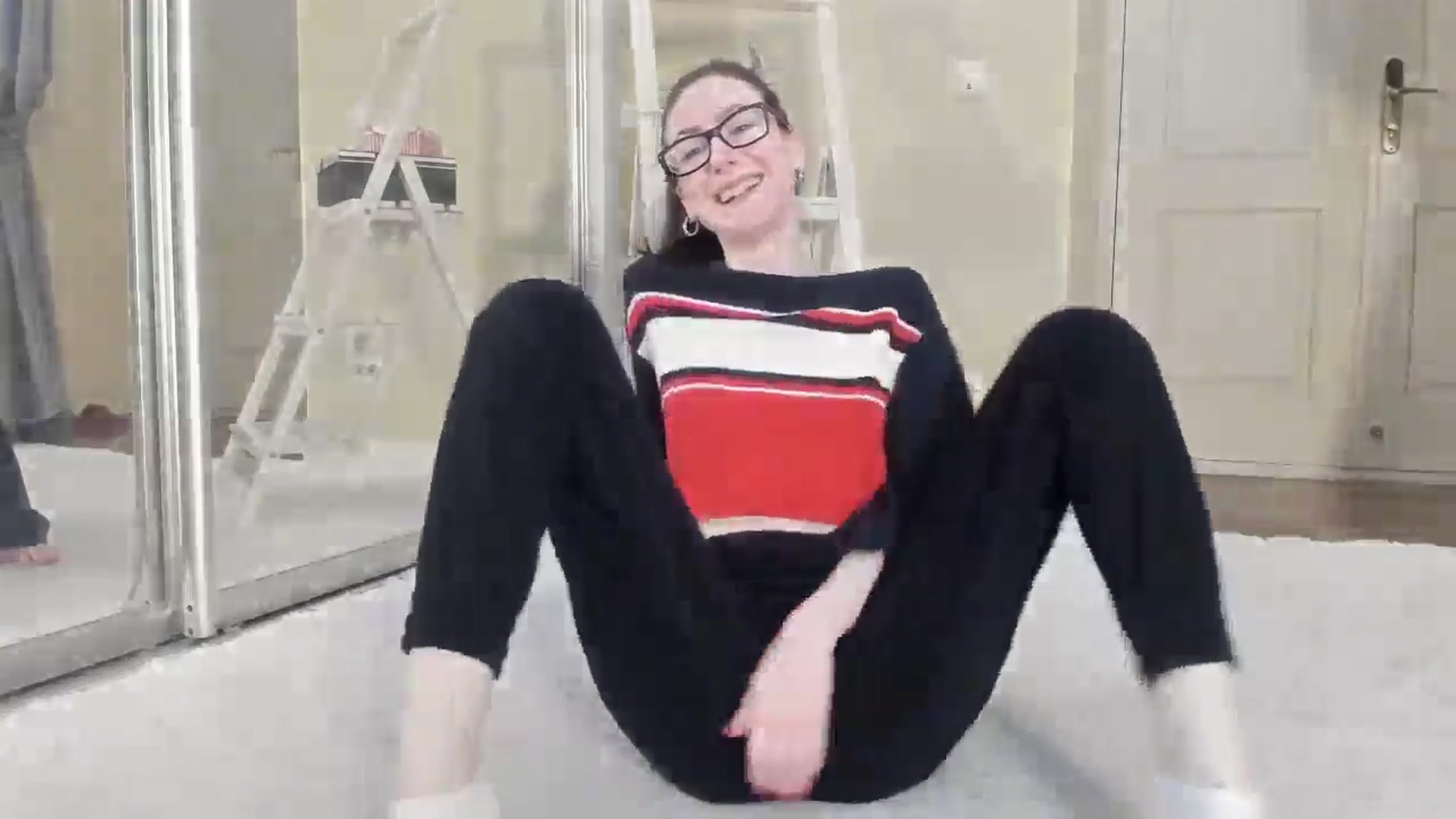 Gallery image thumbnail from Baby_Jewel's myfreecams stream on, 12/07/2024, 12:34 image 5 of 20