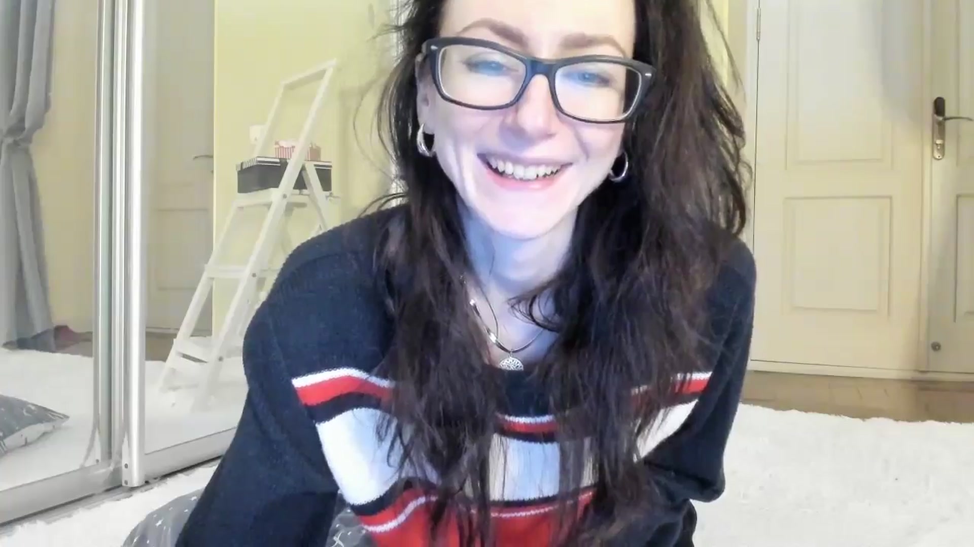 Gallery image thumbnail from Baby_Jewel's myfreecams stream on, 12/07/2024, 15:15 image 10 of 20