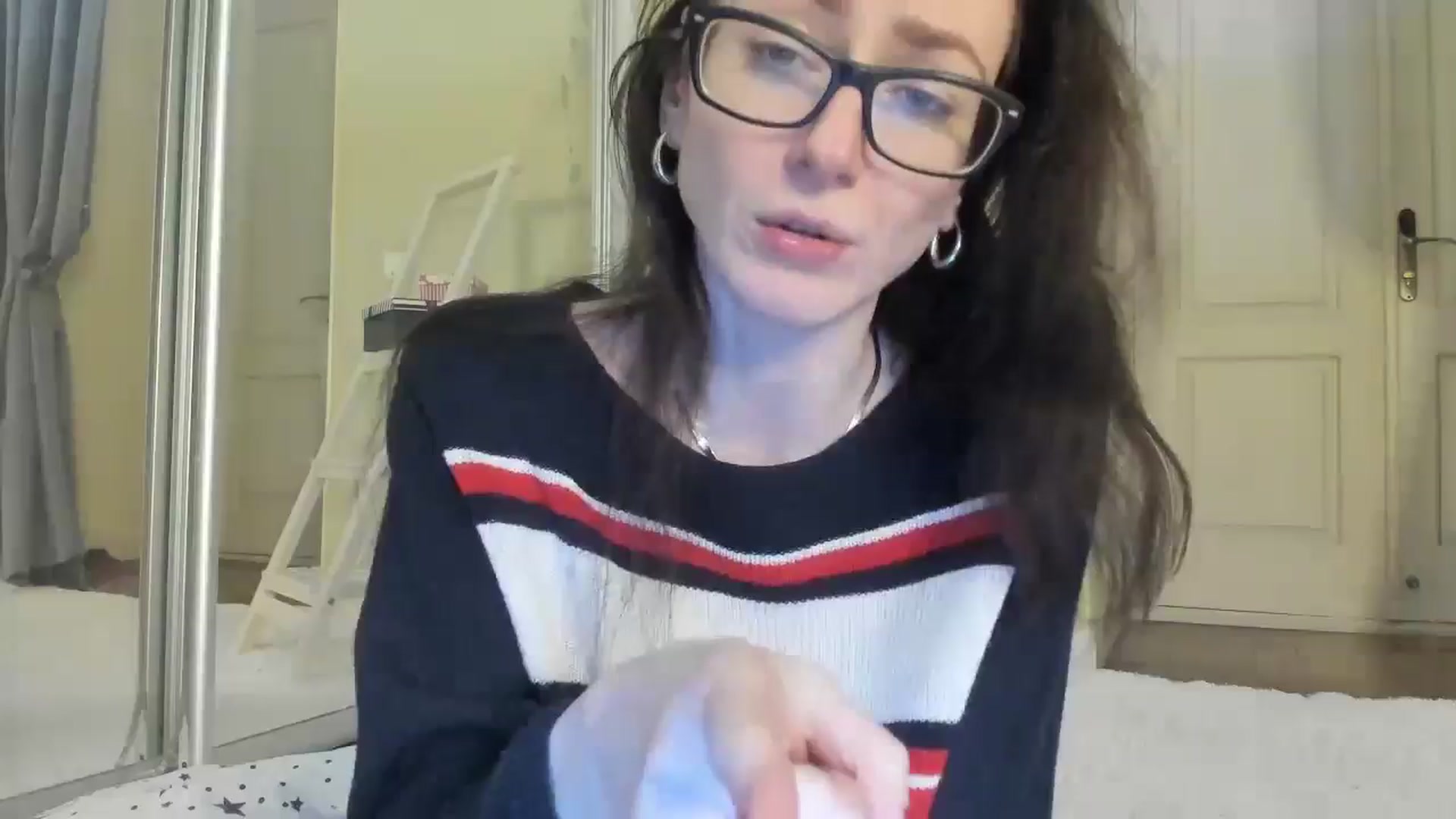 Gallery image thumbnail from Baby_Jewel's myfreecams stream on, 12/07/2024, 15:15 image 12 of 20