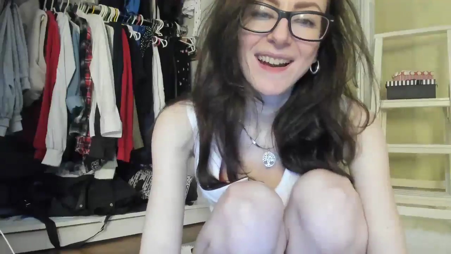Gallery image thumbnail from Baby_Jewel's myfreecams stream on, 12/10/2024, 11:59 image 20 of 20