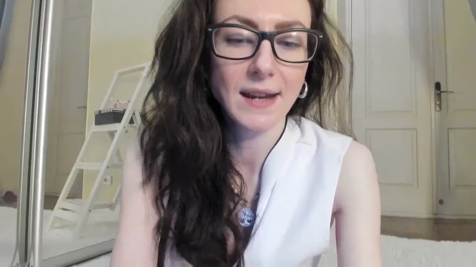 Gallery image thumbnail from Baby_Jewel's myfreecams stream on, 12/10/2024, 11:59 image 4 of 20