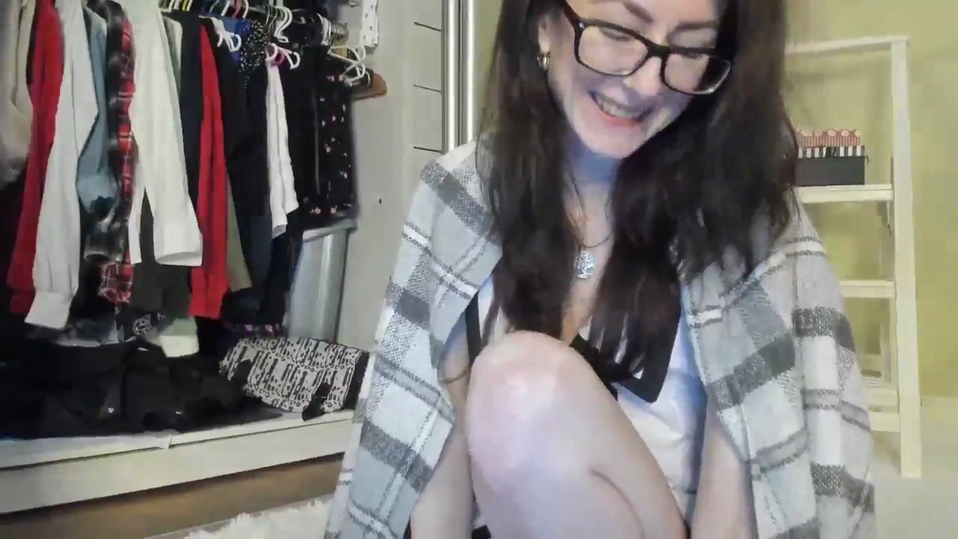 Gallery image thumbnail from Baby_Jewel's myfreecams stream on, 12/10/2024, 13:46 image 3 of 20
