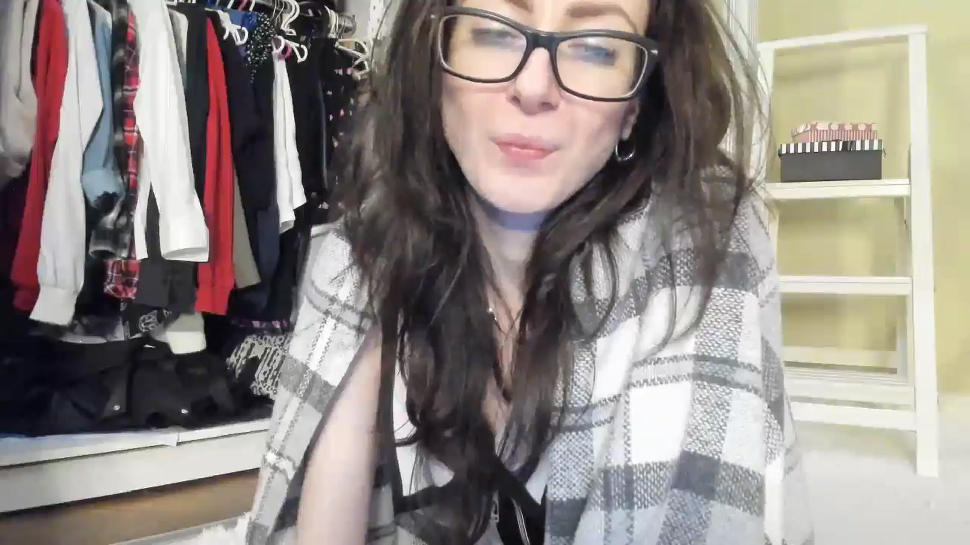 Gallery image thumbnail from Baby_Jewel's myfreecams stream on, 12/10/2024, 13:46 image 15 of 20