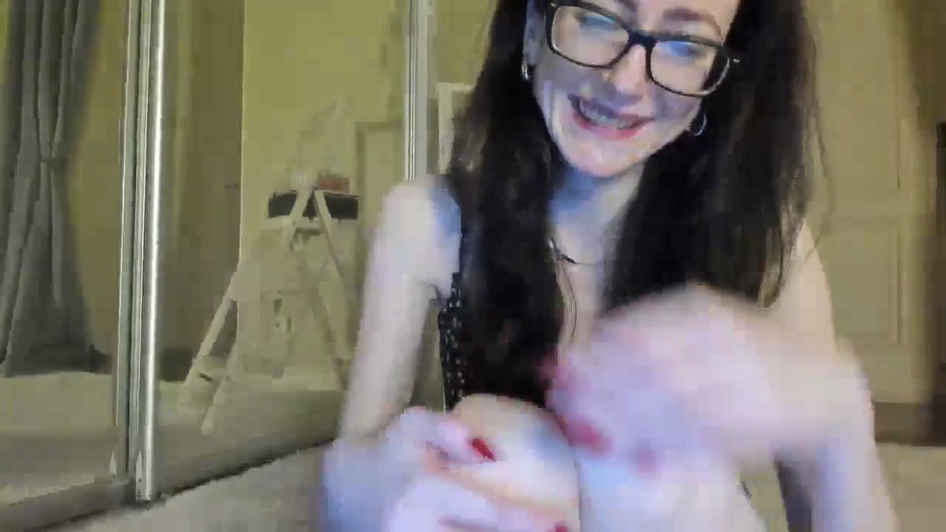 Gallery image thumbnail from Baby_Jewel's myfreecams stream on, 12/12/2024, 13:39 image 5 of 20