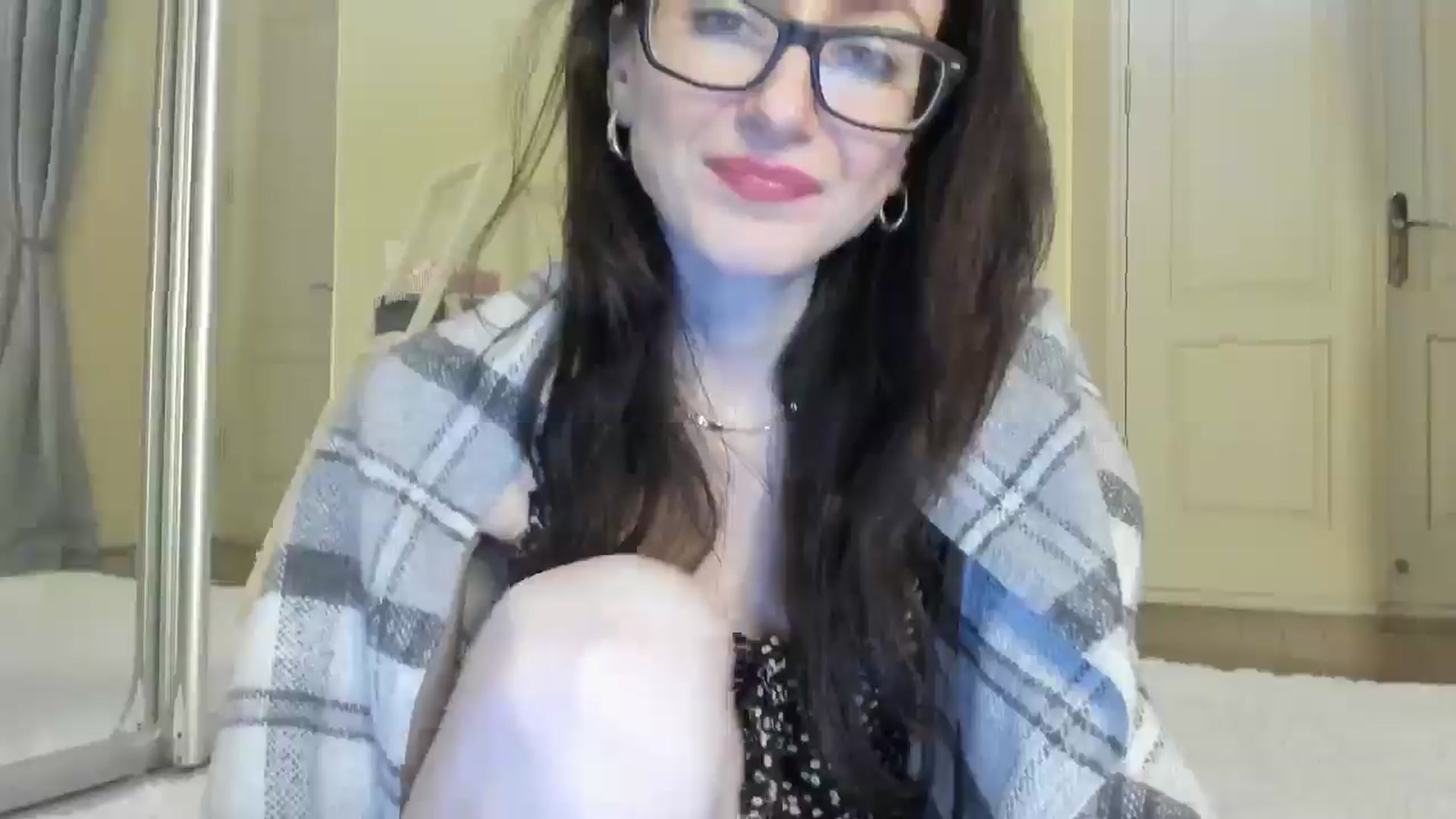 Gallery image thumbnail from Baby_Jewel's myfreecams stream on, 12/12/2024, 17:03 image 6 of 20