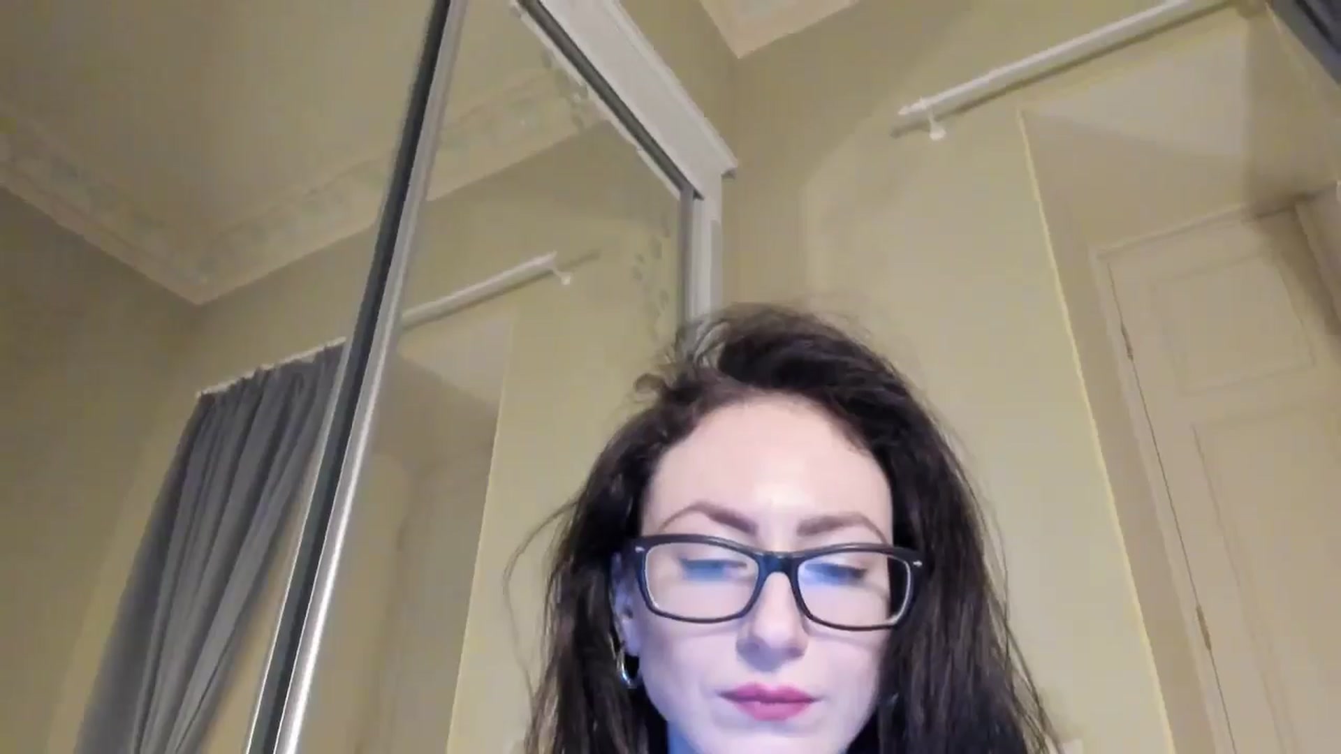 Gallery image thumbnail from Baby_Jewel's myfreecams stream on, 12/13/2024, 14:52 image 16 of 20