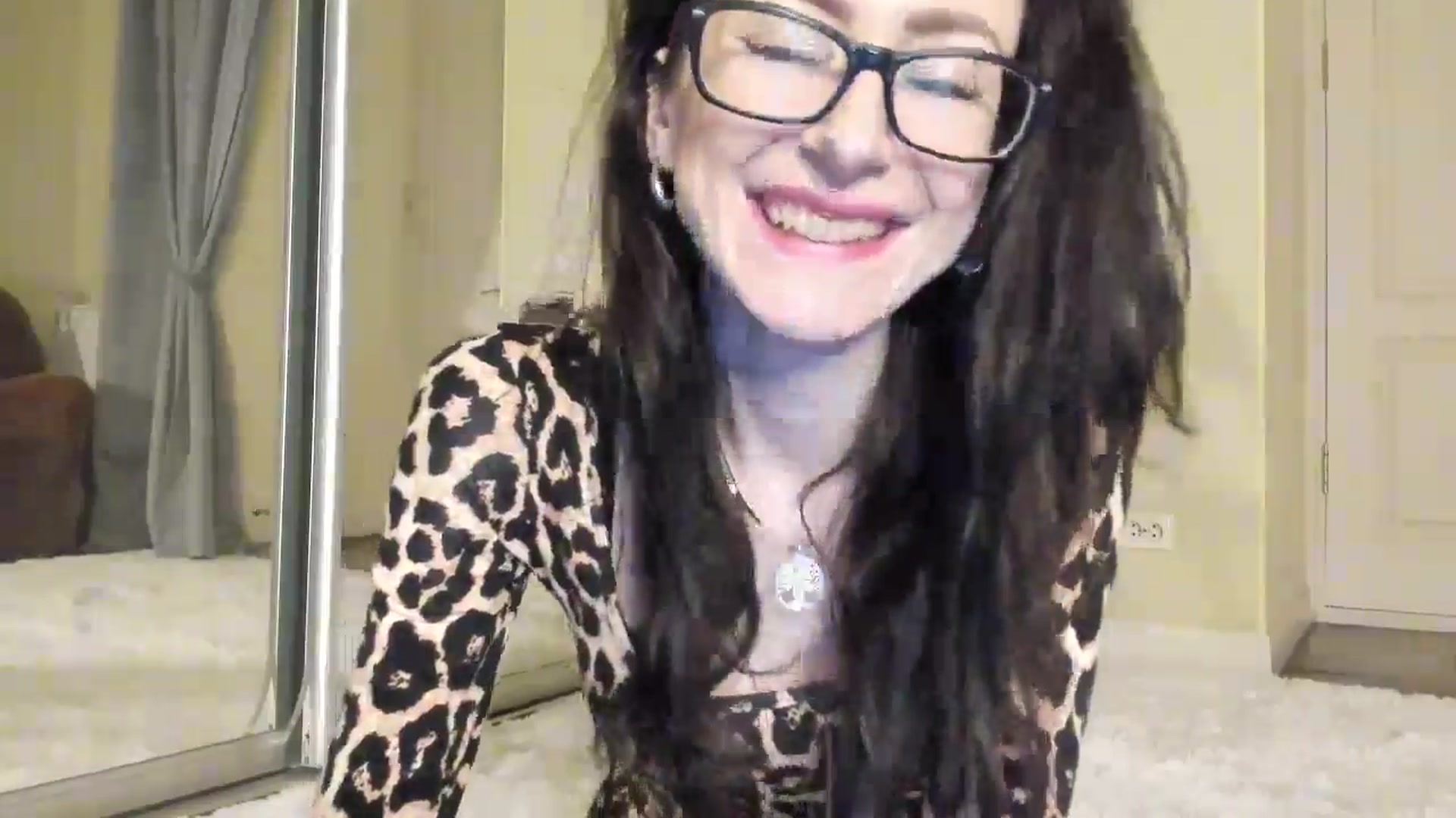 Gallery image thumbnail from Baby_Jewel's myfreecams stream on, 12/13/2024, 16:37 image 17 of 20