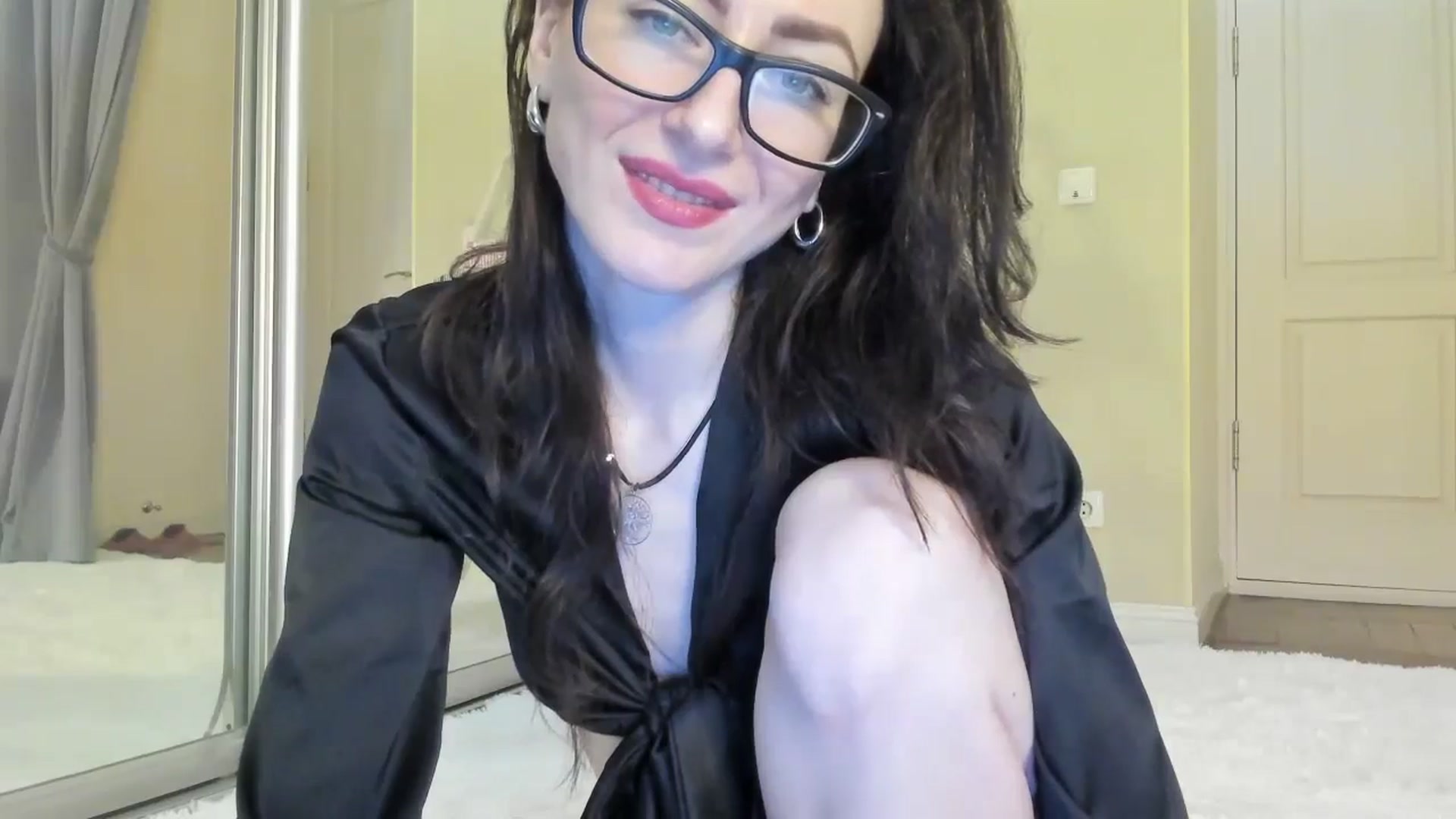 Gallery image thumbnail from Baby_Jewel's myfreecams stream on, 12/18/2024, 13:27 image 9 of 20