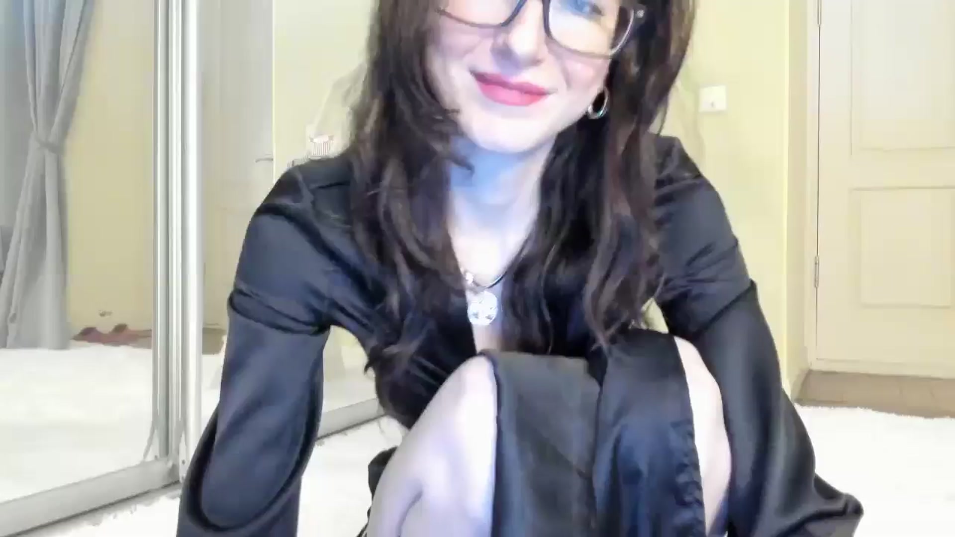 Gallery image thumbnail from Baby_Jewel's myfreecams stream on, 12/18/2024, 13:27 image 1 of 20
