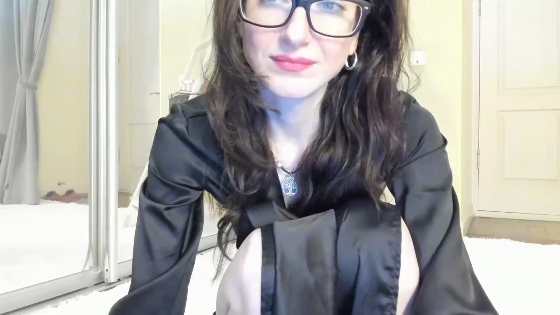 Gallery image thumbnail from Baby_Jewel's myfreecams stream on, 12/18/2024, 13:27 image 3 of 20