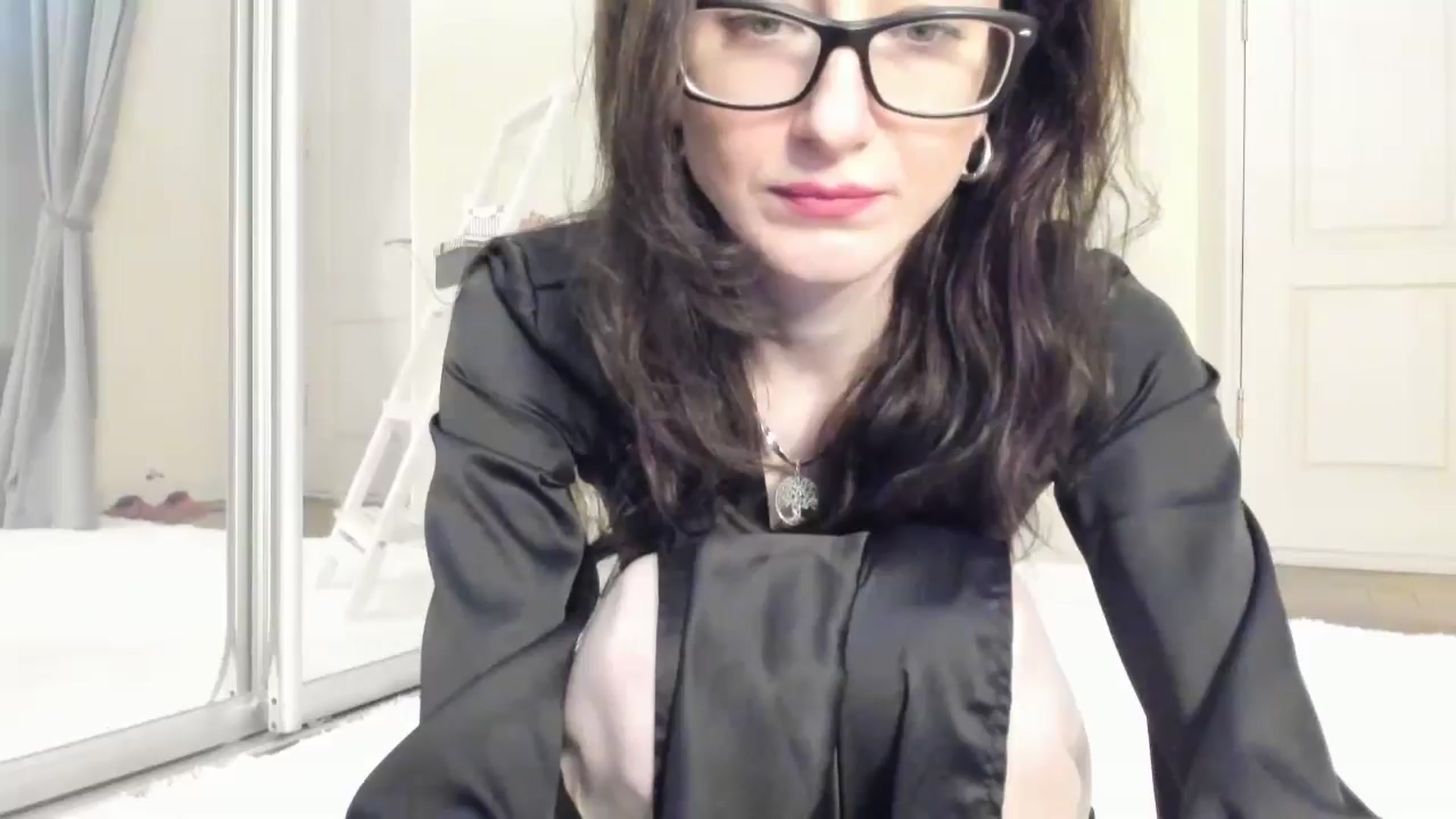 Gallery image thumbnail from Baby_Jewel's myfreecams stream on, 12/18/2024, 13:27 image 4 of 20