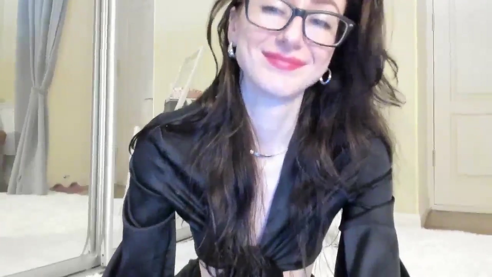Gallery image thumbnail from Baby_Jewel's myfreecams stream on, 12/18/2024, 16:04 image 10 of 20