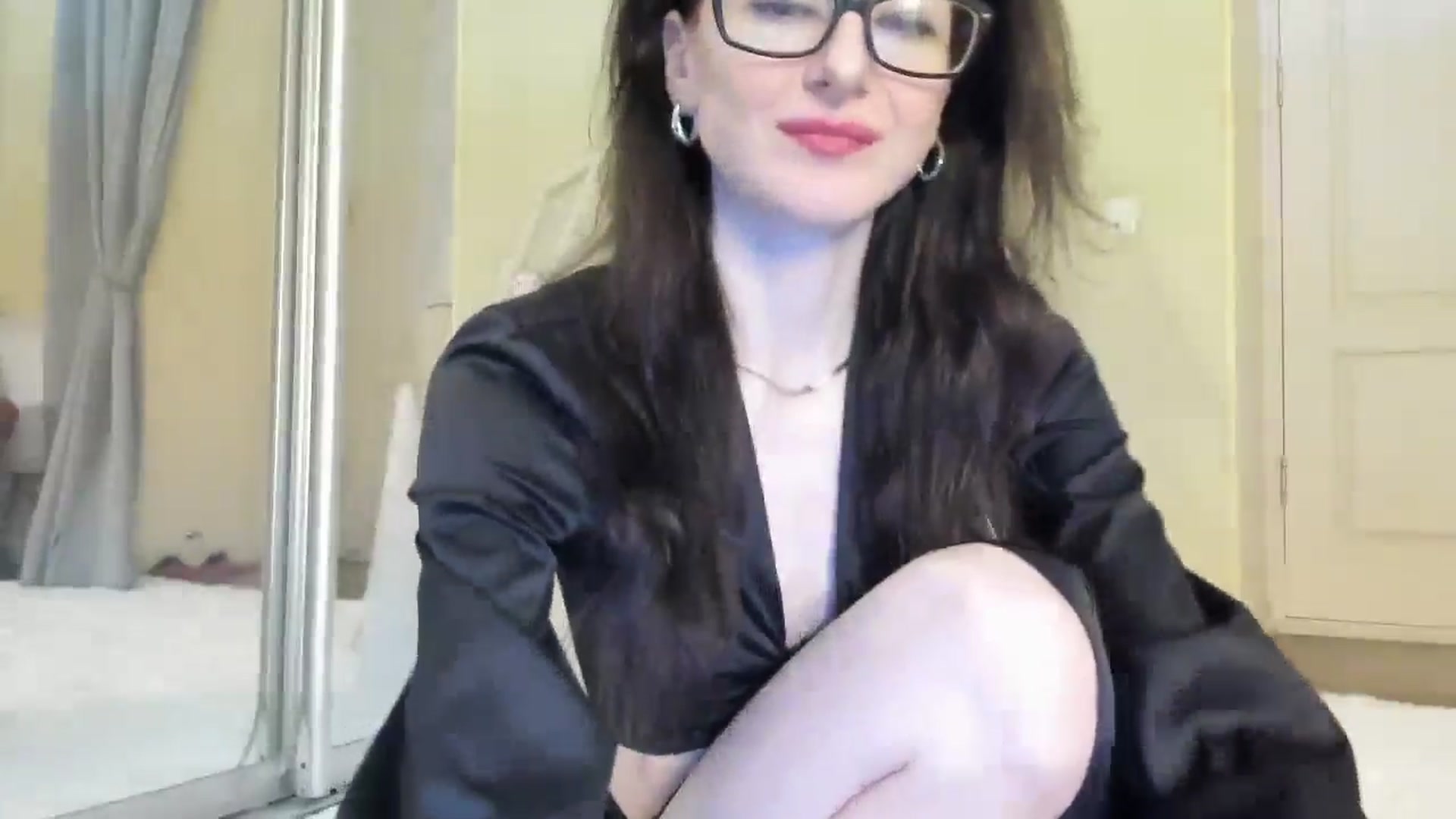 Gallery image thumbnail from Baby_Jewel's myfreecams stream on, 12/18/2024, 16:04 image 15 of 20