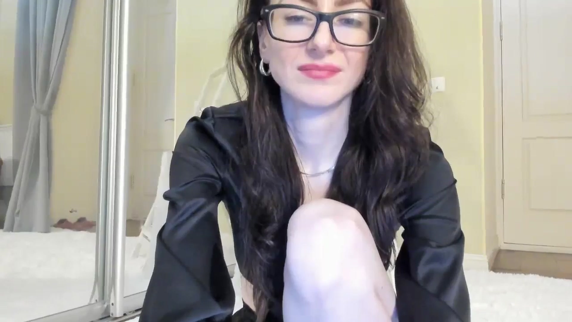 Gallery image thumbnail from Baby_Jewel's myfreecams stream on, 12/18/2024, 16:52 image 15 of 20