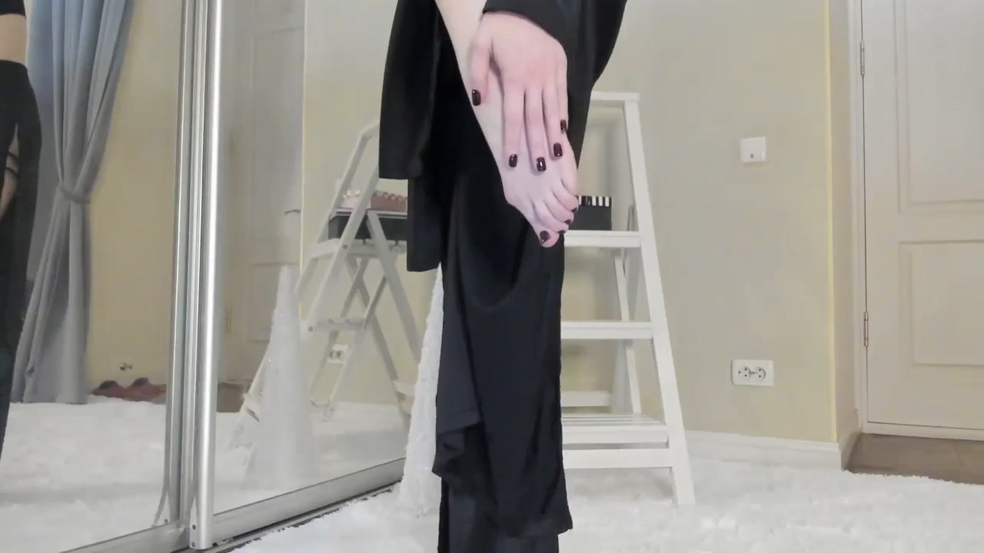 Gallery image thumbnail from Baby_Jewel's myfreecams stream on, 12/18/2024, 16:52 image 16 of 20