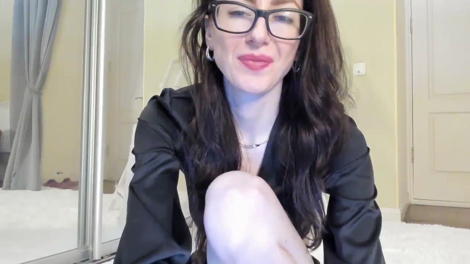 Gallery image thumbnail from Baby_Jewel's myfreecams stream on, 12/18/2024, 16:52 image 9 of 20