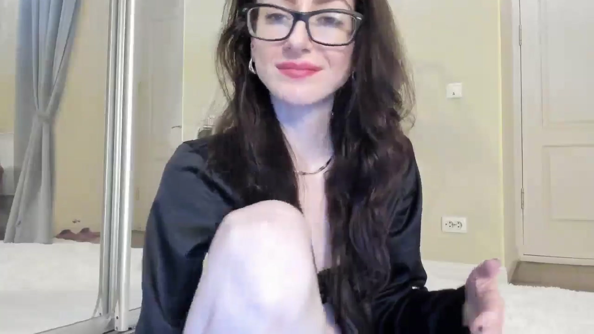 Gallery image thumbnail from Baby_Jewel's myfreecams stream on, 12/18/2024, 16:52 image 17 of 20