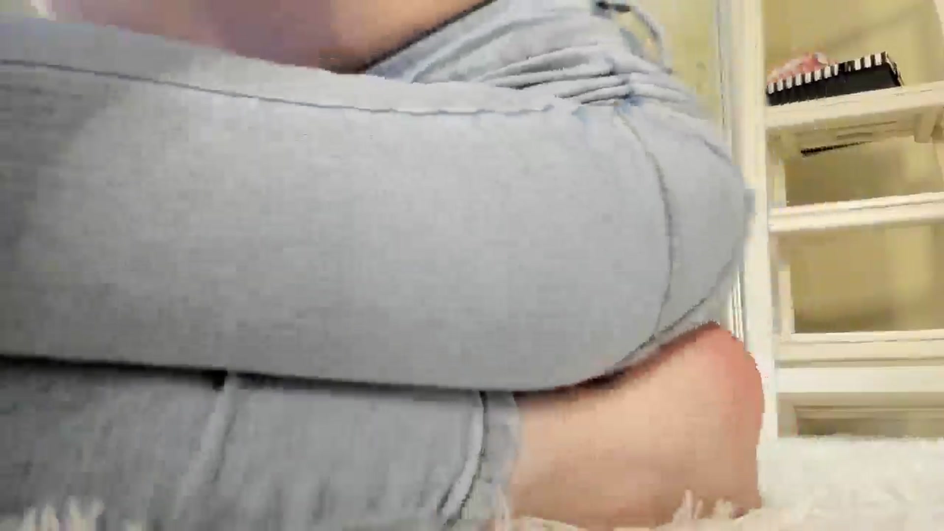 Gallery image thumbnail from Baby_Jewel's myfreecams stream on, 12/20/2024, 14:38 image 18 of 20