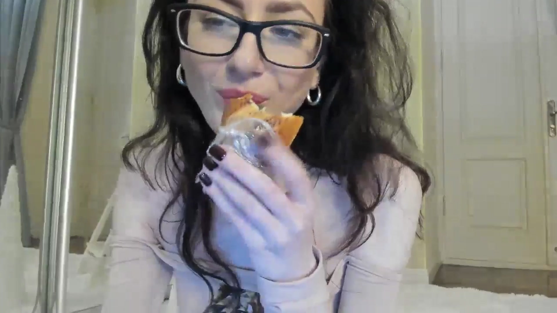 Gallery image thumbnail from Baby_Jewel's myfreecams stream on, 12/20/2024, 16:54 image 16 of 20