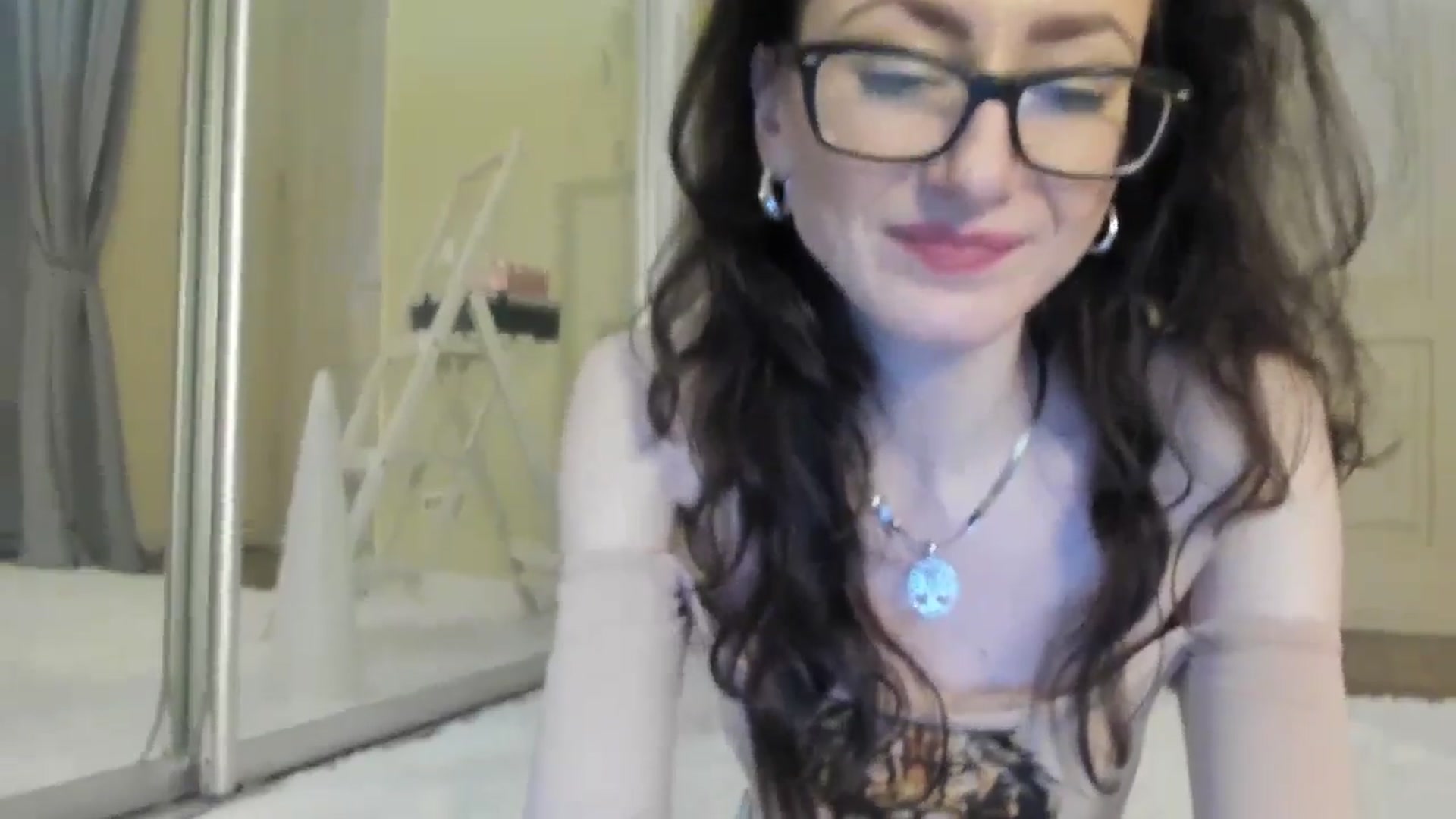 Gallery image thumbnail from Baby_Jewel's myfreecams stream on, 12/20/2024, 17:34 image 2 of 20