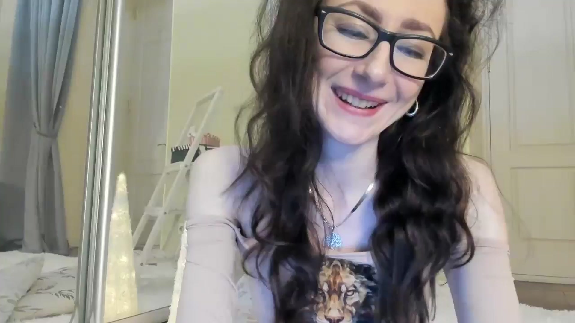 Gallery image thumbnail from Baby_Jewel's myfreecams stream on, 12/20/2024, 20:35 image 1 of 20