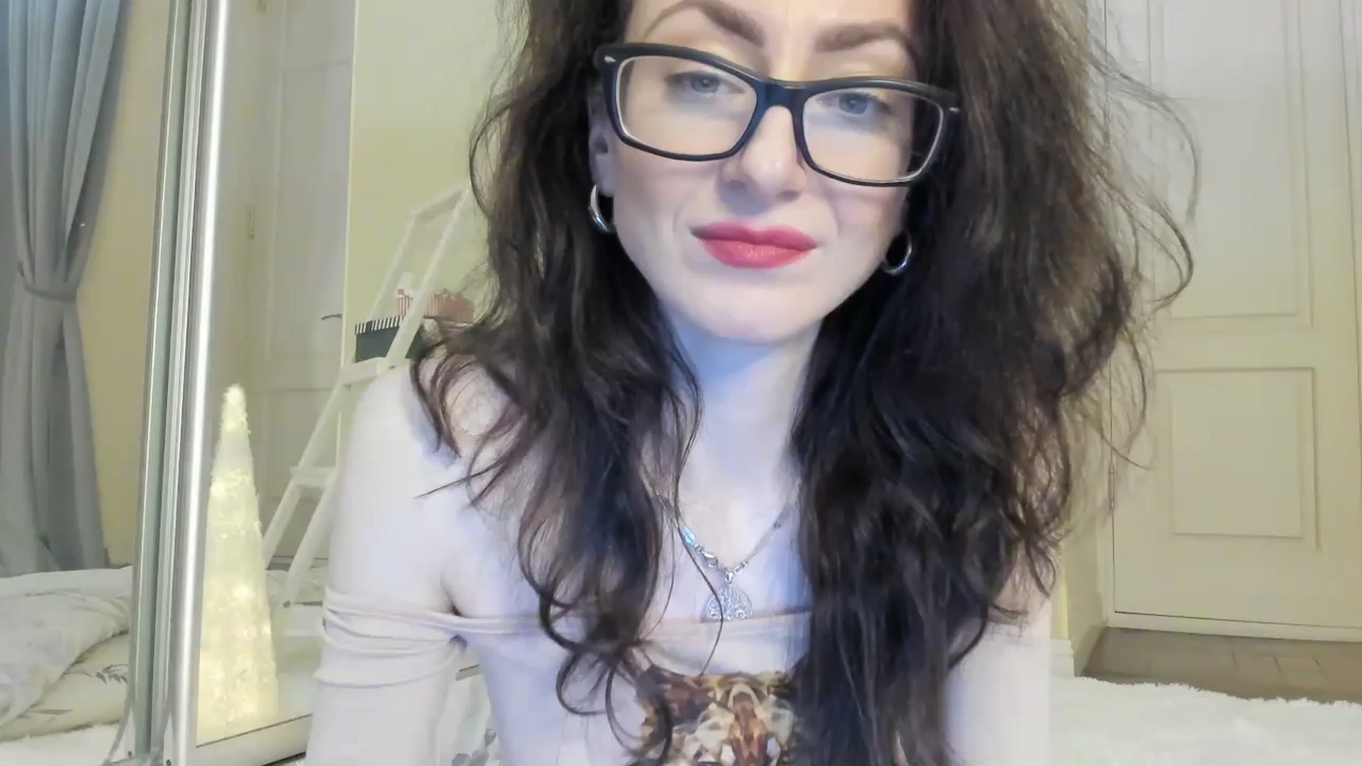 Gallery image thumbnail from Baby_Jewel's myfreecams stream on, 12/20/2024, 20:35 image 6 of 20