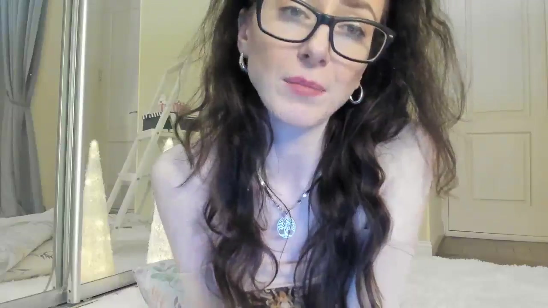 Gallery image thumbnail from Baby_Jewel's myfreecams stream on, 12/20/2024, 20:35 image 3 of 20