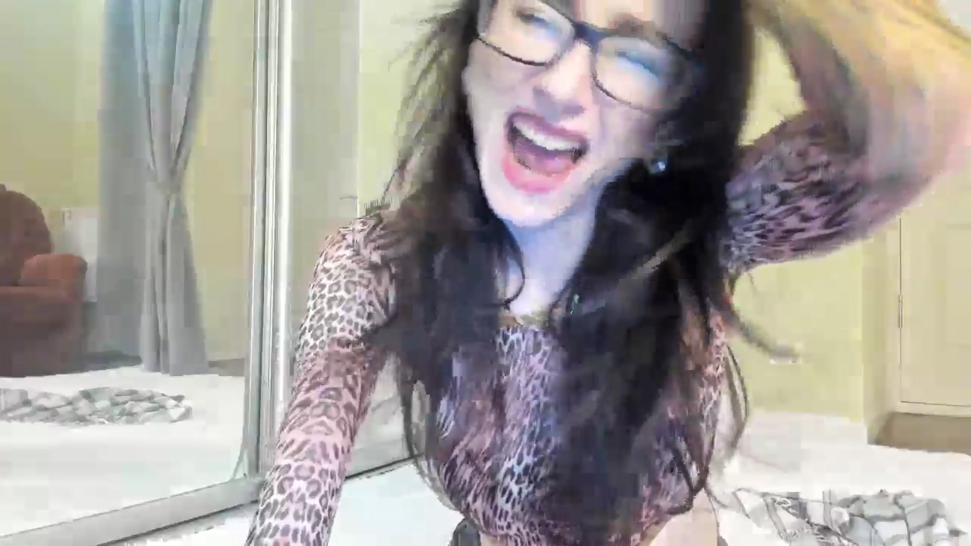 Gallery image thumbnail from Baby_Jewel's myfreecams stream on, 12/21/2024, 16:19 image 16 of 20