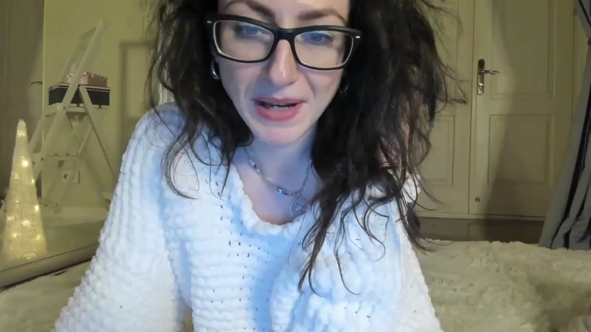 Gallery image thumbnail from Baby_Jewel's myfreecams stream on, 12/22/2024, 16:38 image 13 of 20
