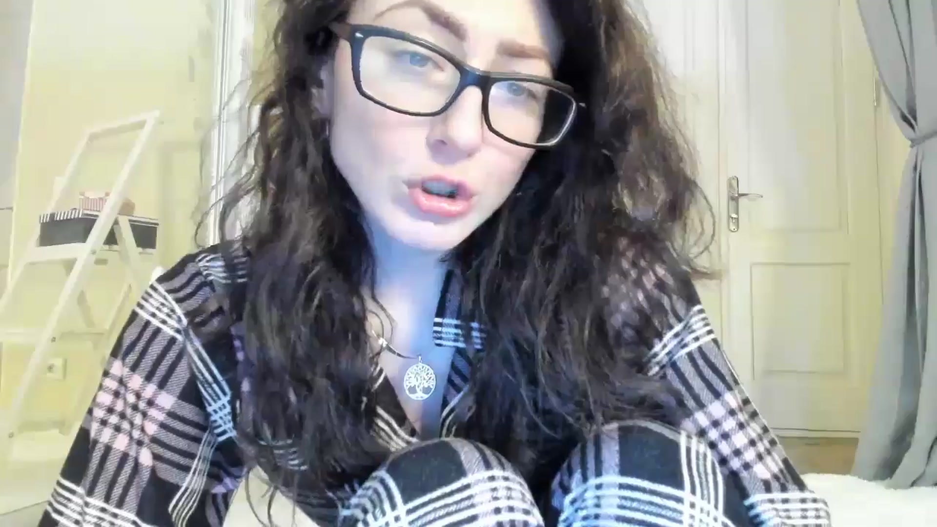Gallery image thumbnail from Baby_Jewel's myfreecams stream on, 12/24/2024, 12:19 image 11 of 20