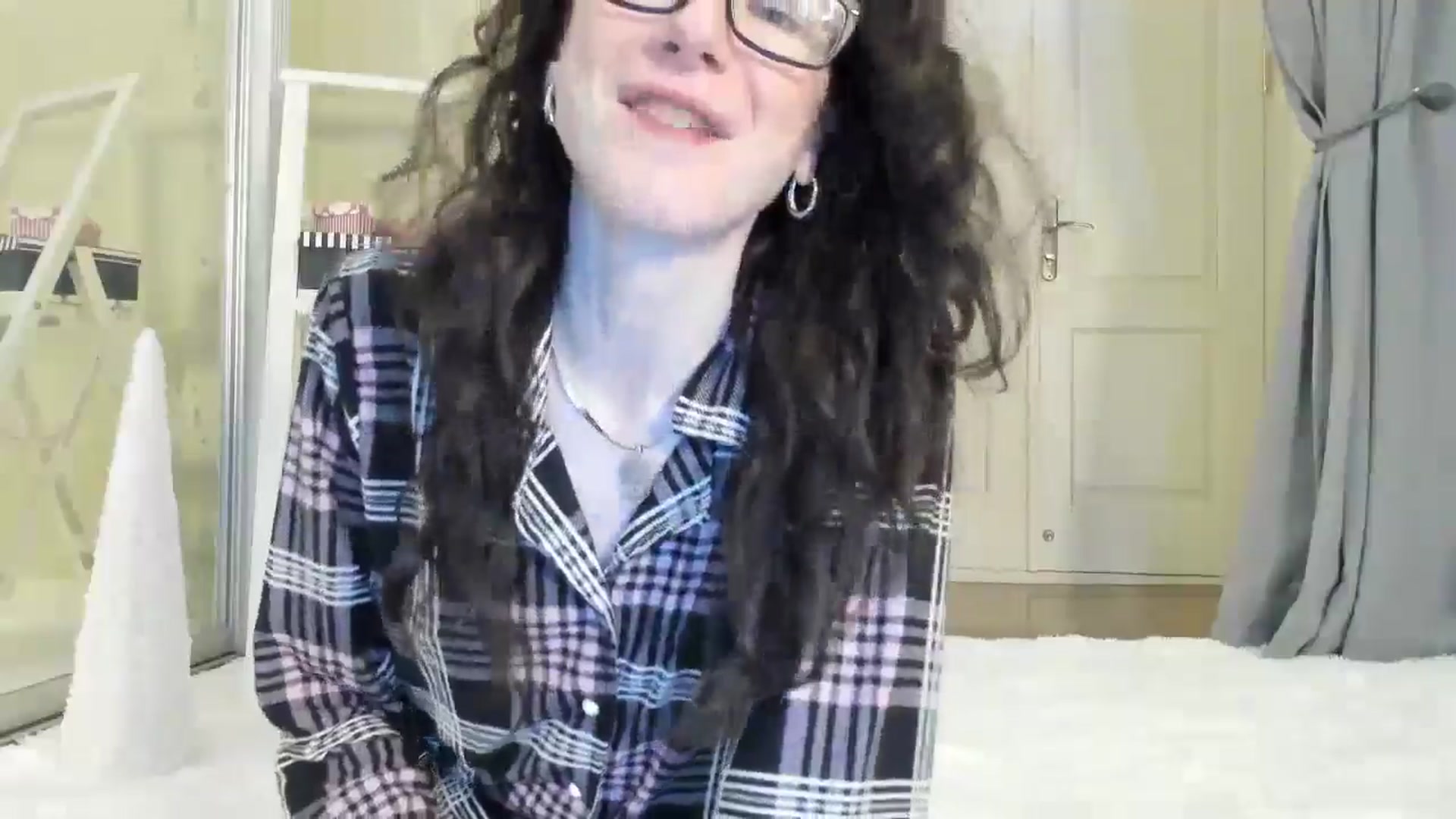 Gallery image thumbnail from Baby_Jewel's myfreecams stream on, 12/24/2024, 12:19 image 5 of 20
