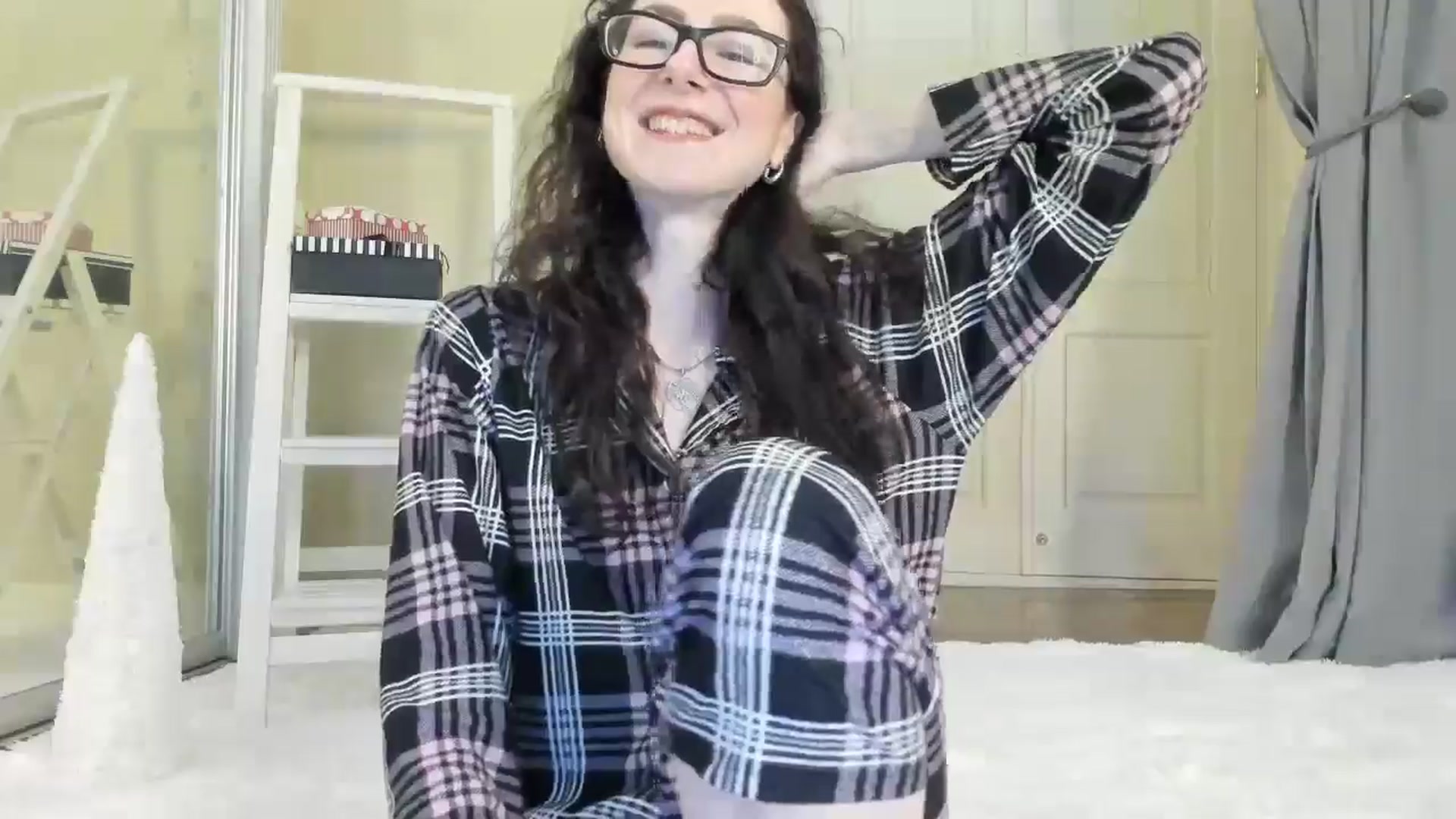 Gallery image thumbnail from Baby_Jewel's myfreecams stream on, 12/24/2024, 12:19 image 9 of 20