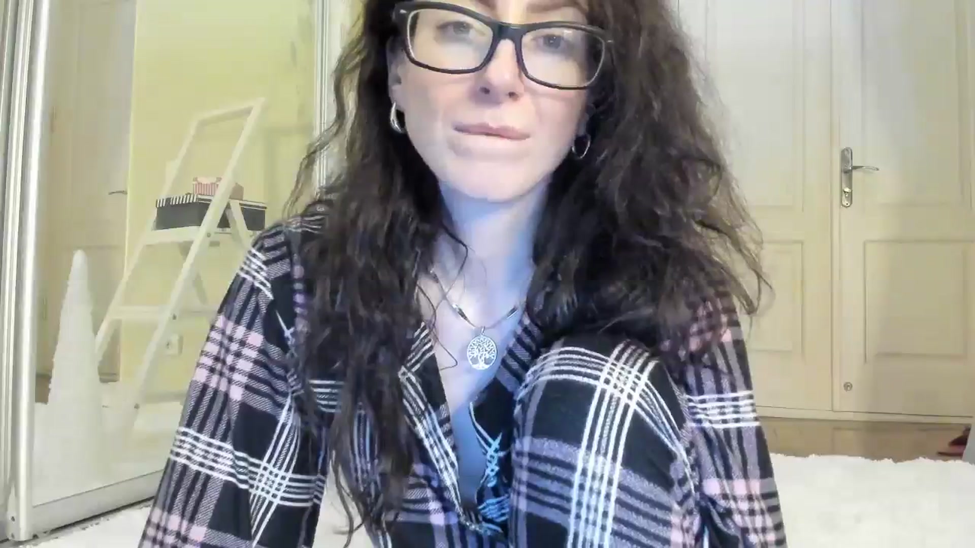 Gallery image thumbnail from Baby_Jewel's myfreecams stream on, 12/24/2024, 16:22 image 6 of 20