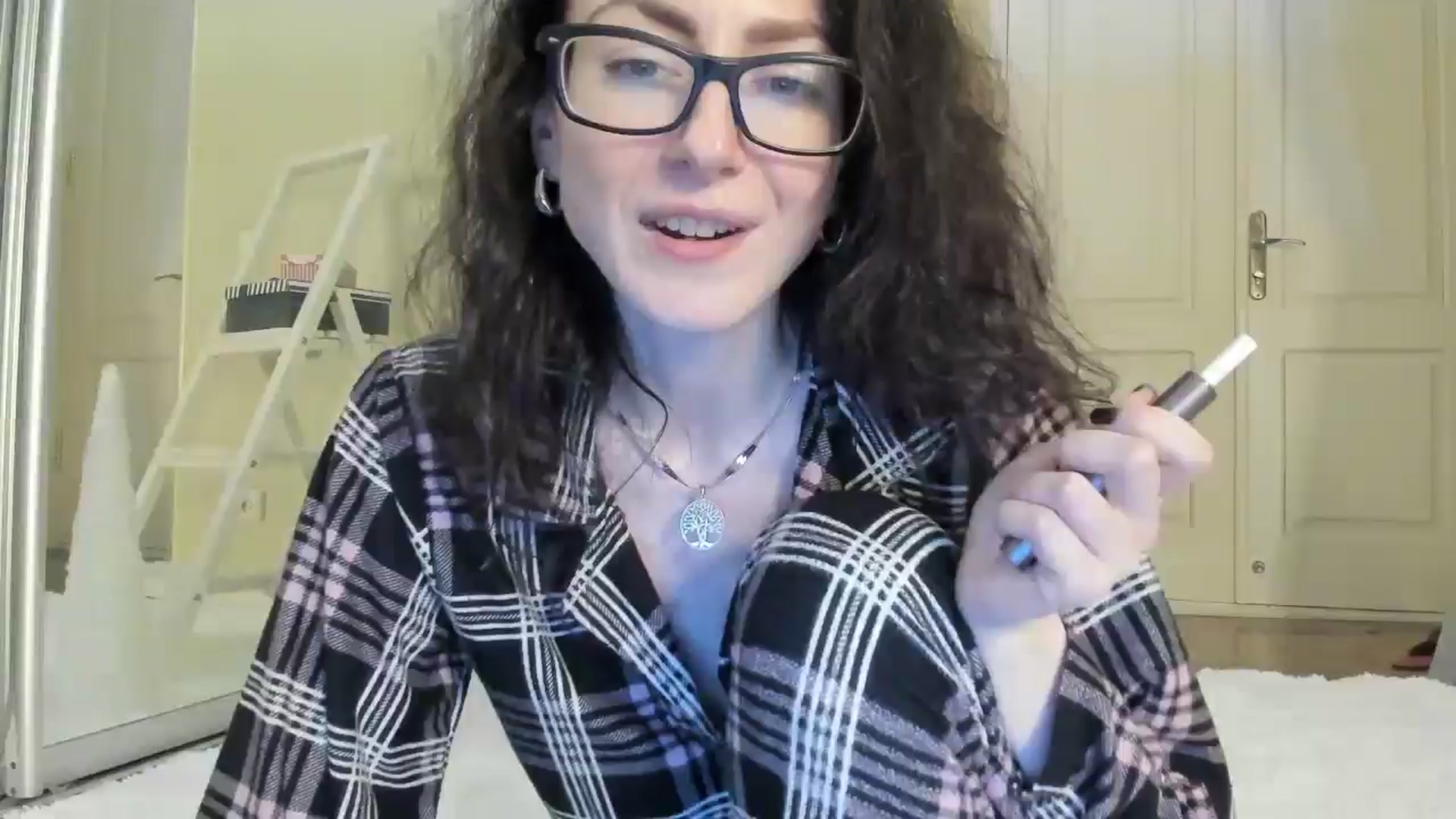 Gallery image thumbnail from Baby_Jewel's myfreecams stream on, 12/24/2024, 16:22 image 3 of 20
