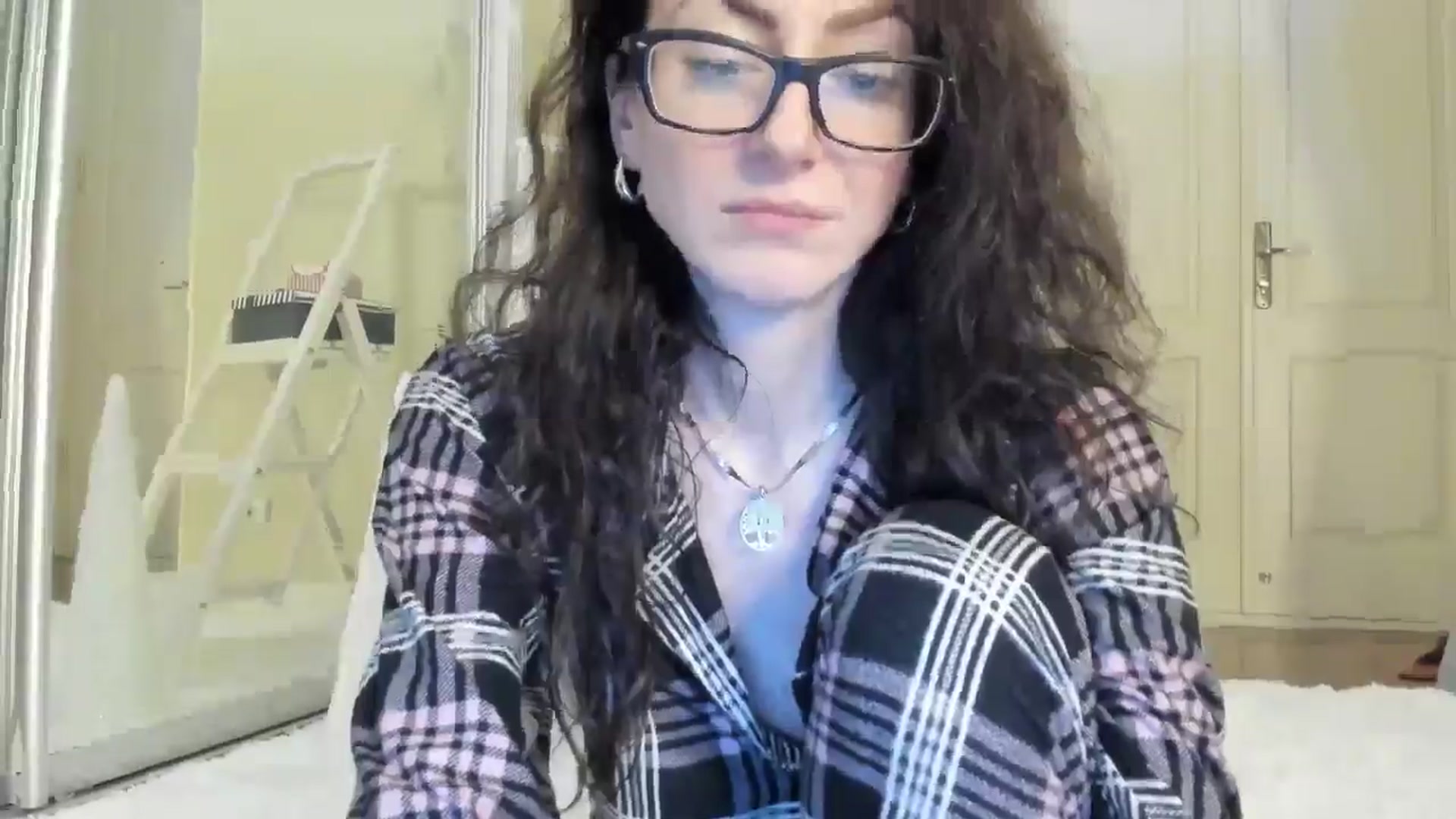 Gallery image thumbnail from Baby_Jewel's myfreecams stream on, 12/24/2024, 16:22 image 5 of 20