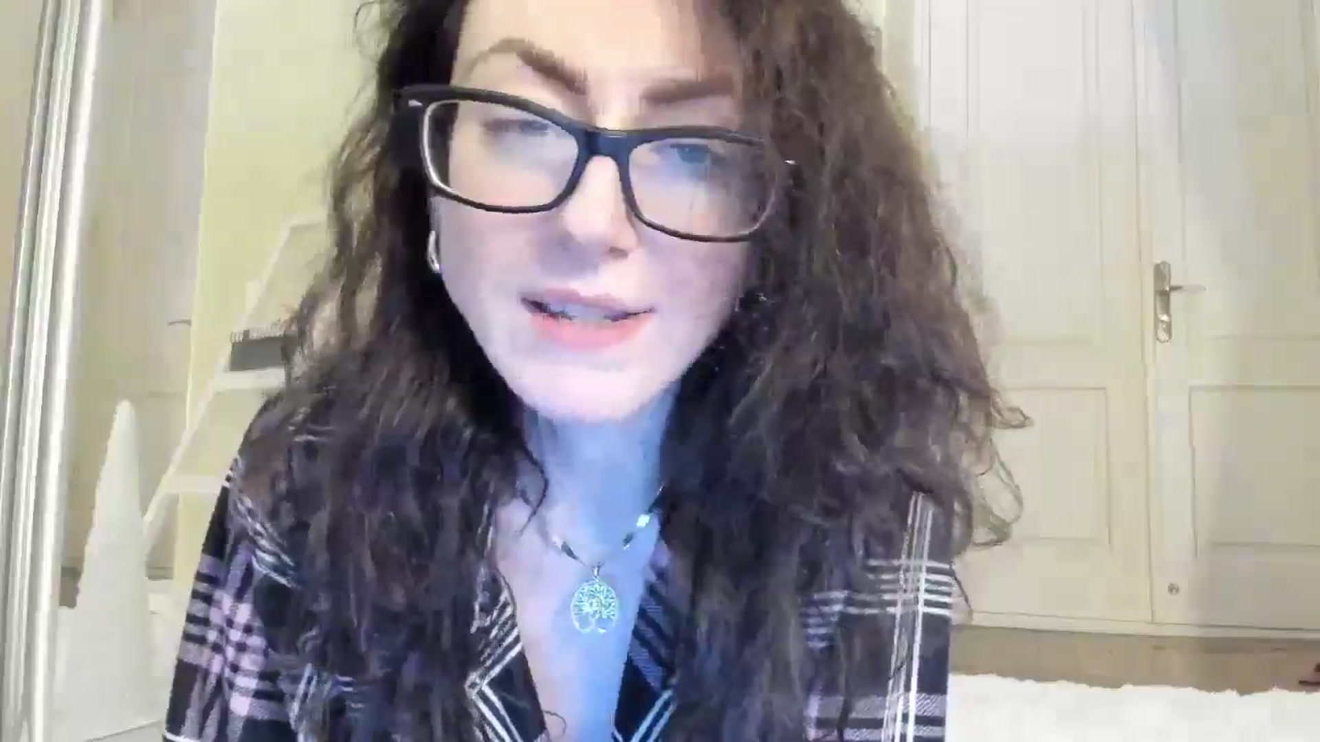 Gallery image thumbnail from Baby_Jewel's myfreecams stream on, 12/24/2024, 16:22 image 8 of 20