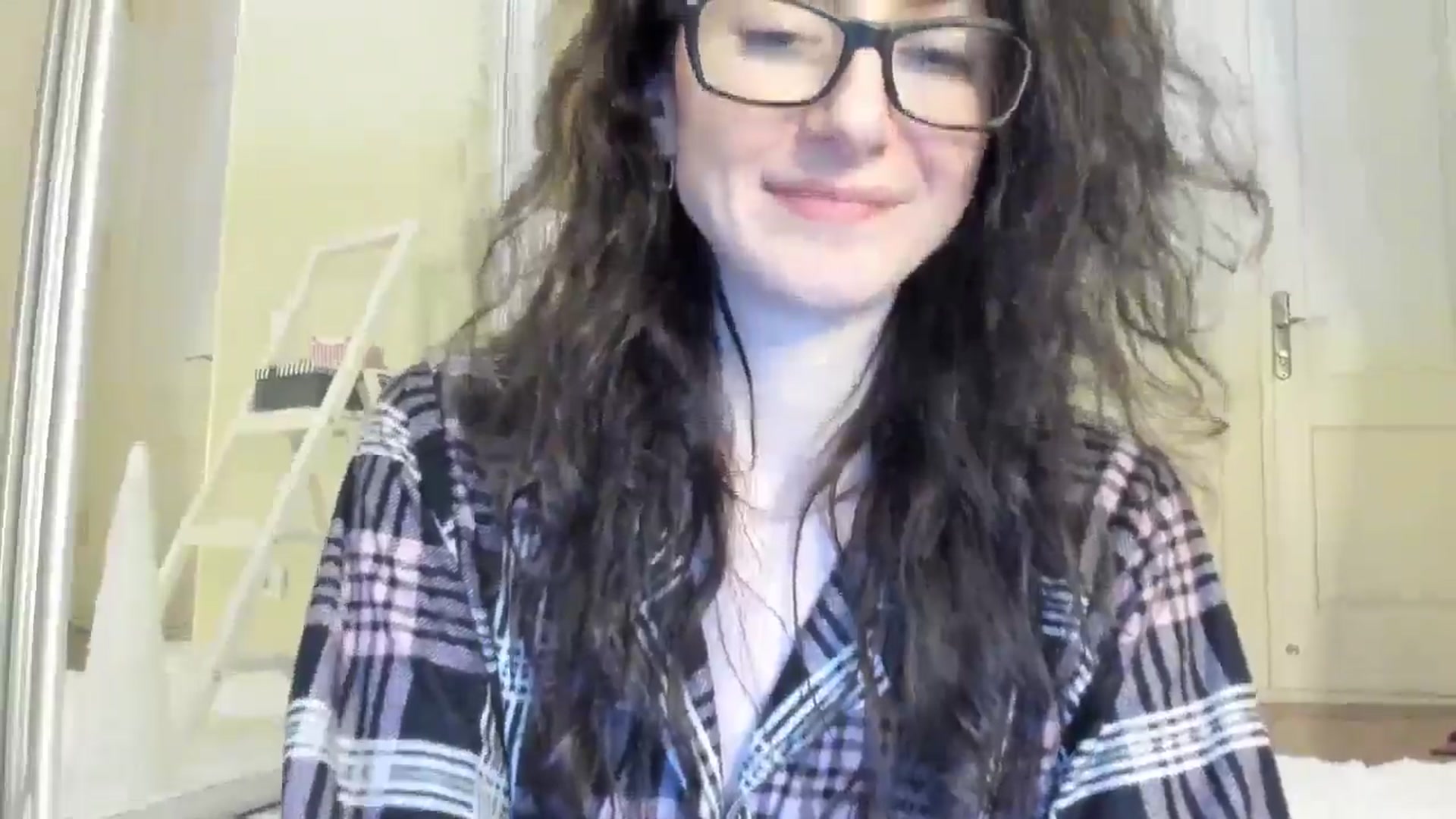 Gallery image thumbnail from Baby_Jewel's myfreecams stream on, 12/24/2024, 16:22 image 16 of 20