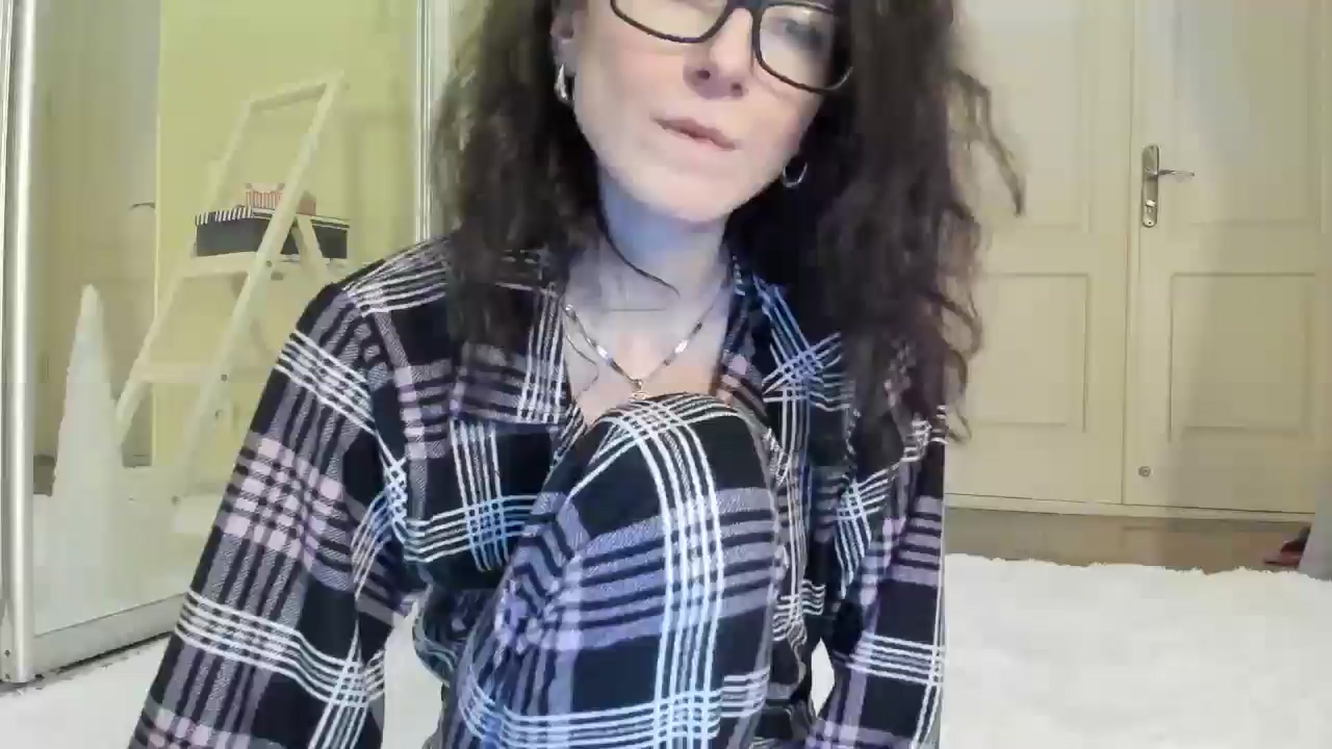 Gallery image thumbnail from Baby_Jewel's myfreecams stream on, 12/24/2024, 16:22 image 1 of 20