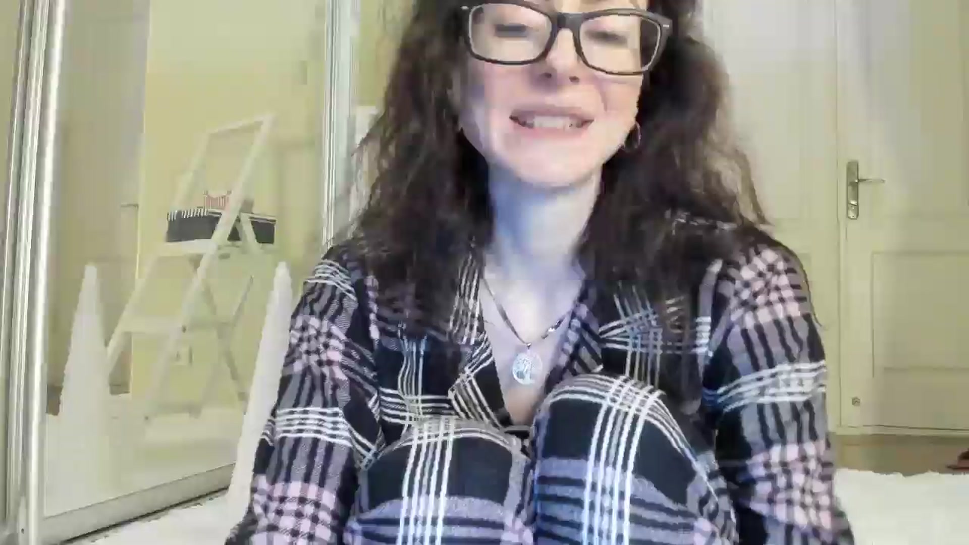 Gallery image thumbnail from Baby_Jewel's myfreecams stream on, 12/24/2024, 17:02 image 4 of 20