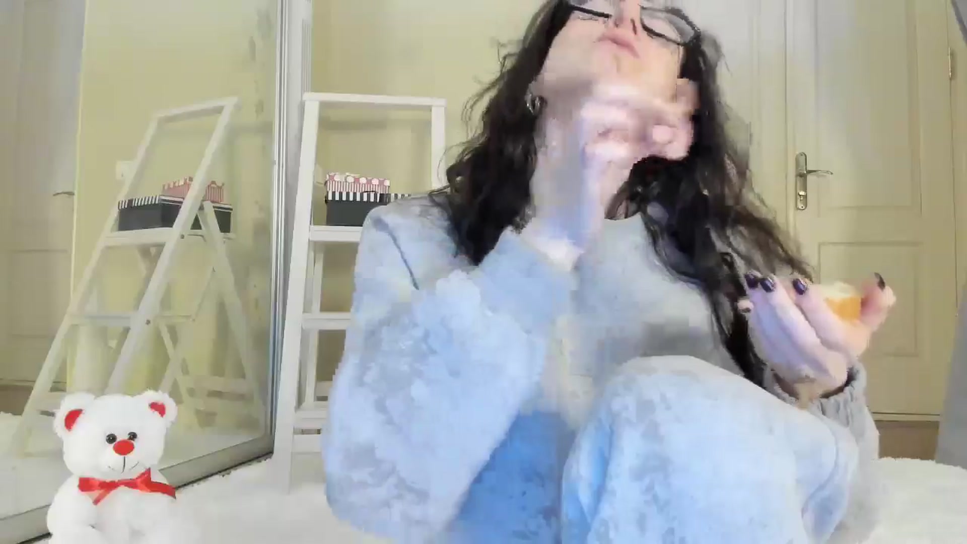 Gallery image thumbnail from Baby_Jewel's myfreecams stream on, 01/07/2025, 15:37 image 9 of 20