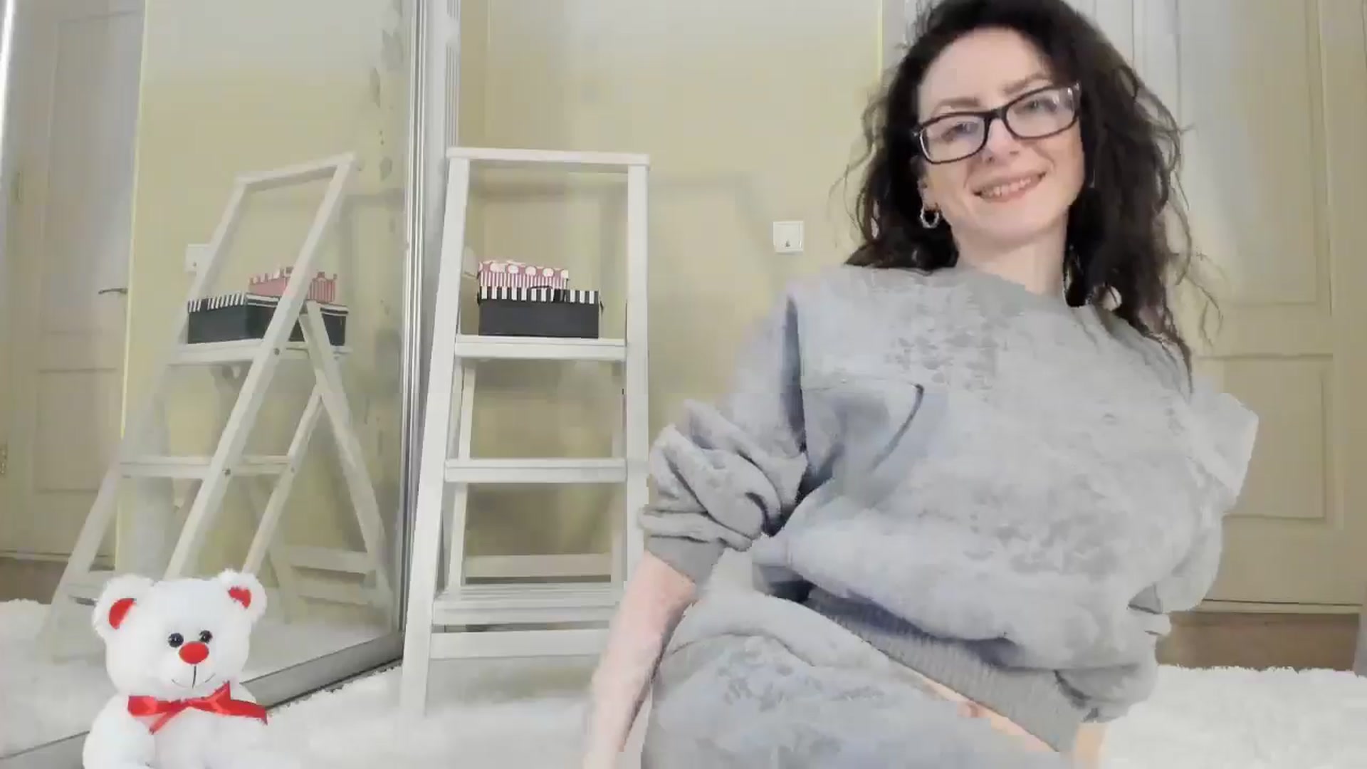 Gallery image thumbnail from Baby_Jewel's myfreecams stream on, 01/07/2025, 17:03 image 6 of 20
