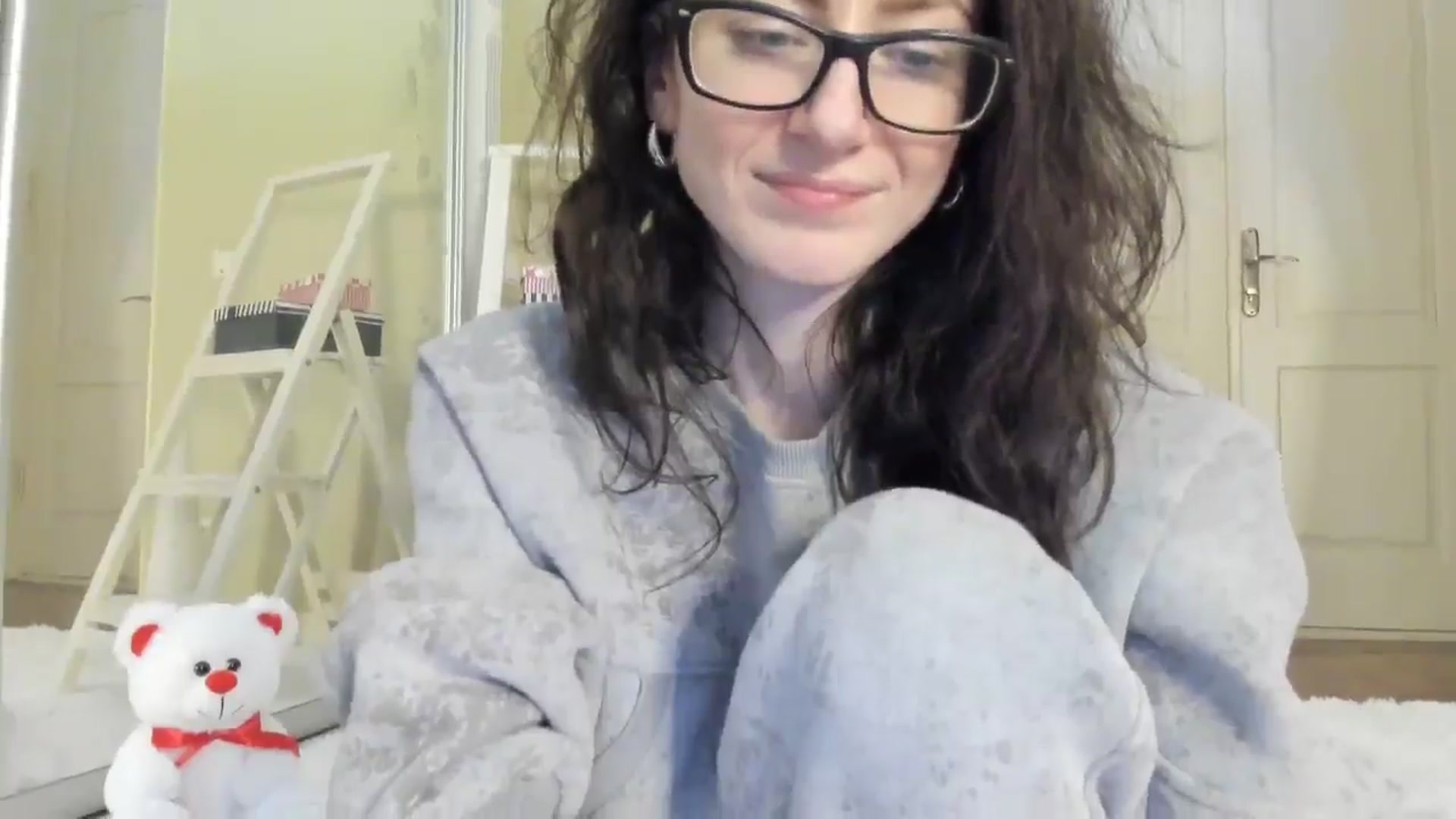 Gallery image thumbnail from Baby_Jewel's myfreecams stream on, 01/07/2025, 17:03 image 16 of 20