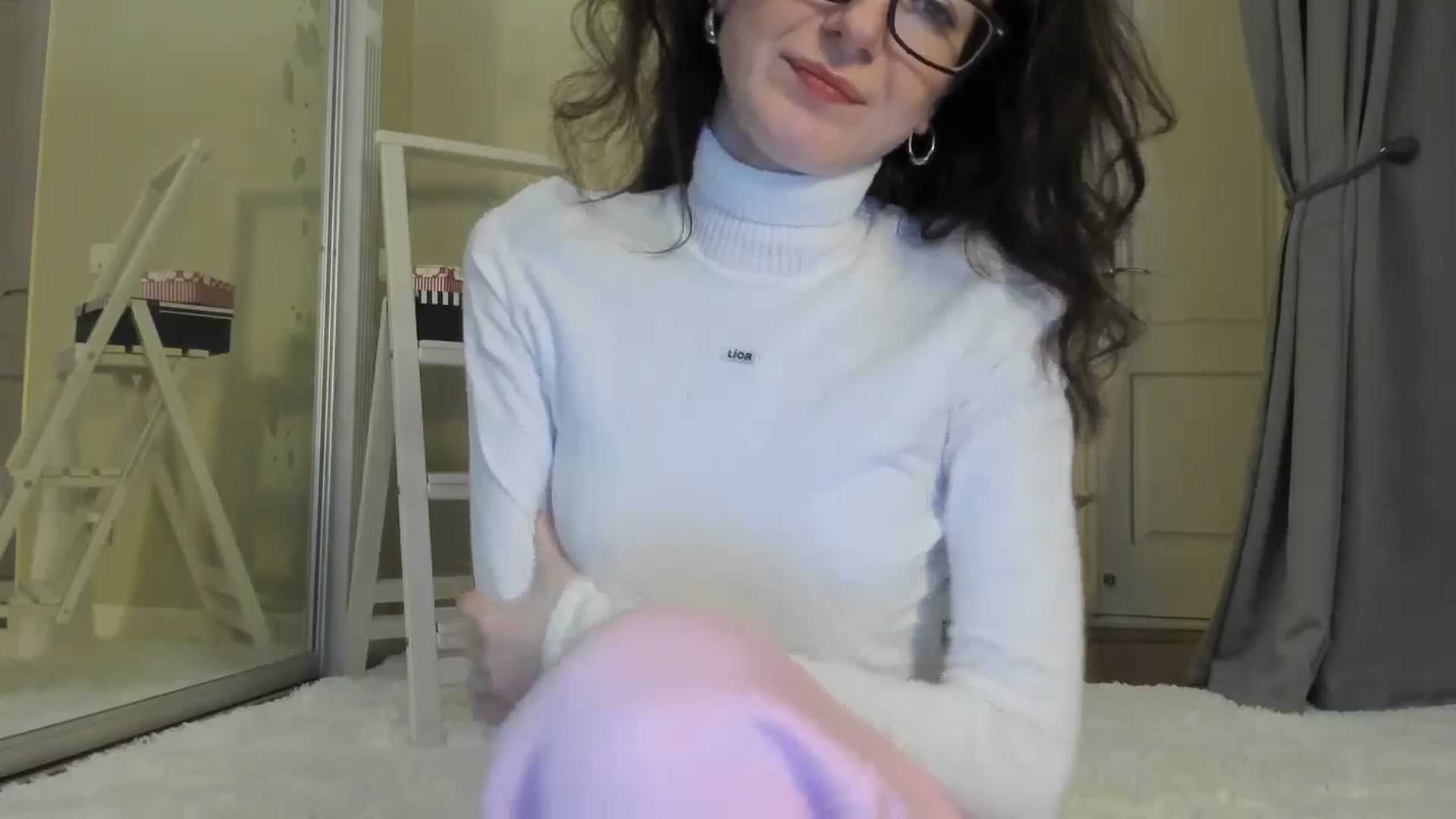 Gallery image thumbnail from Baby_Jewel's myfreecams stream on, 01/16/2025, 13:26 image 9 of 20